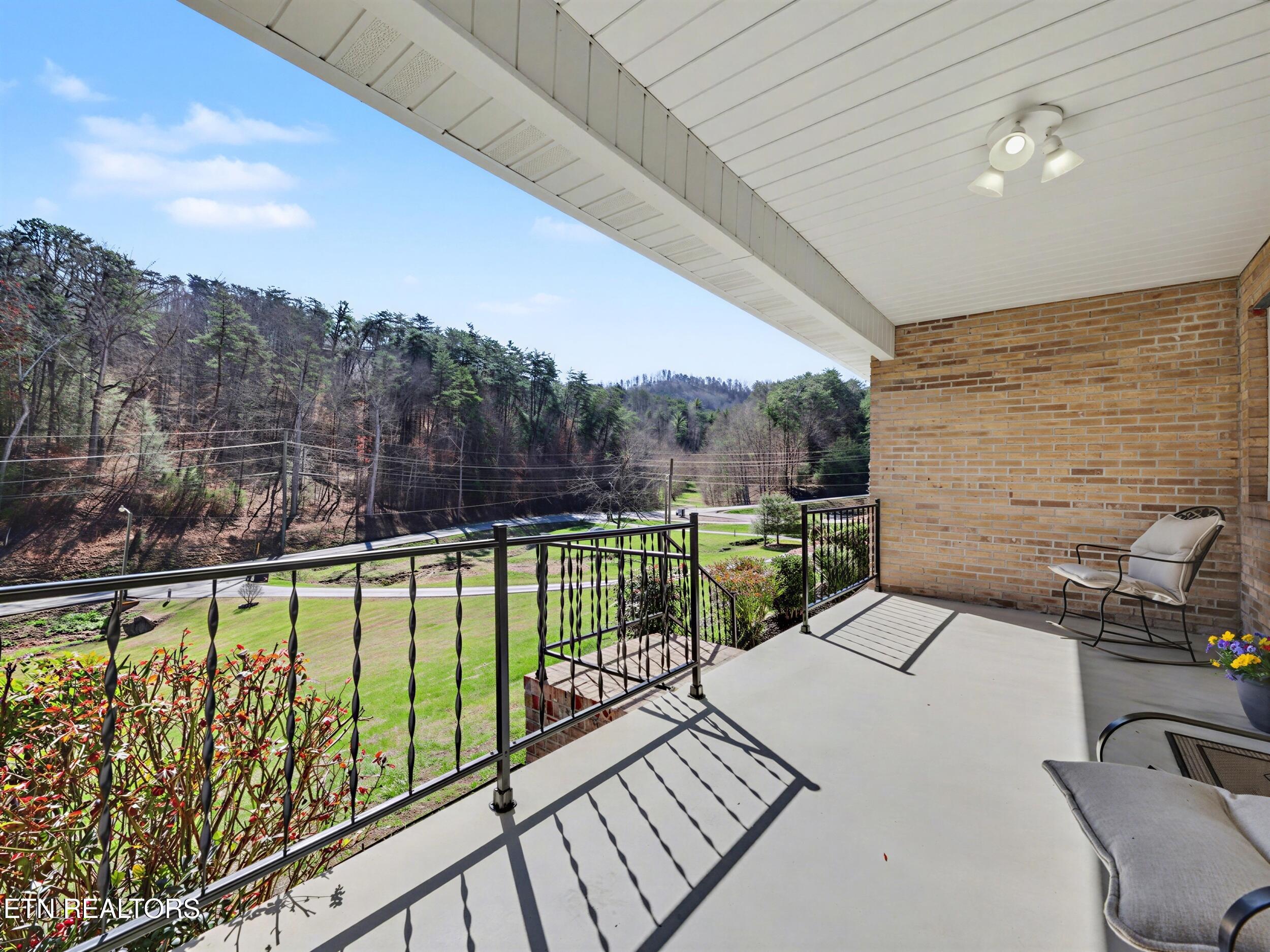 786 Pine Mountain Road Pigeon Forge TN 37863
