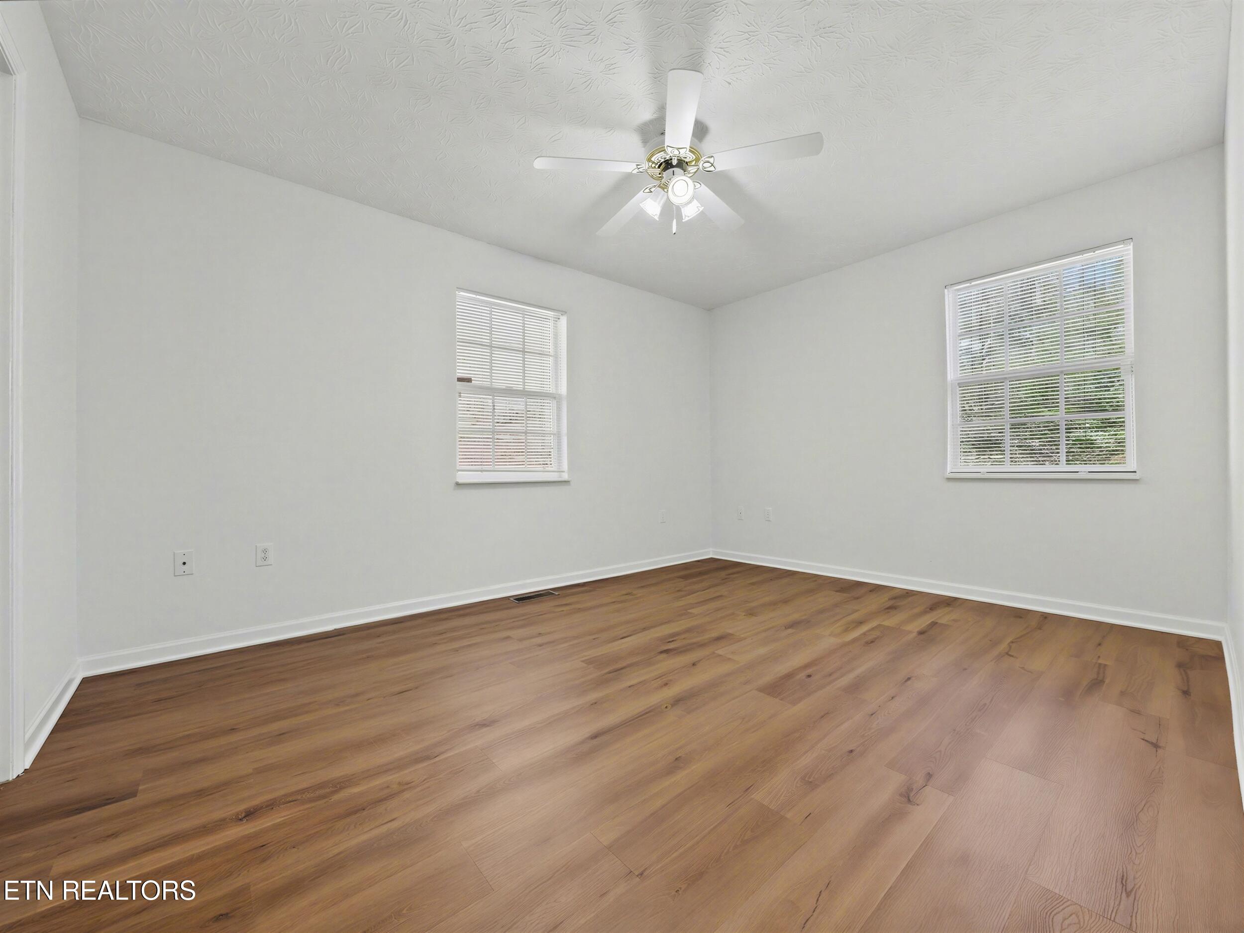 786 Pine Mountain Road Pigeon Forge TN 37863