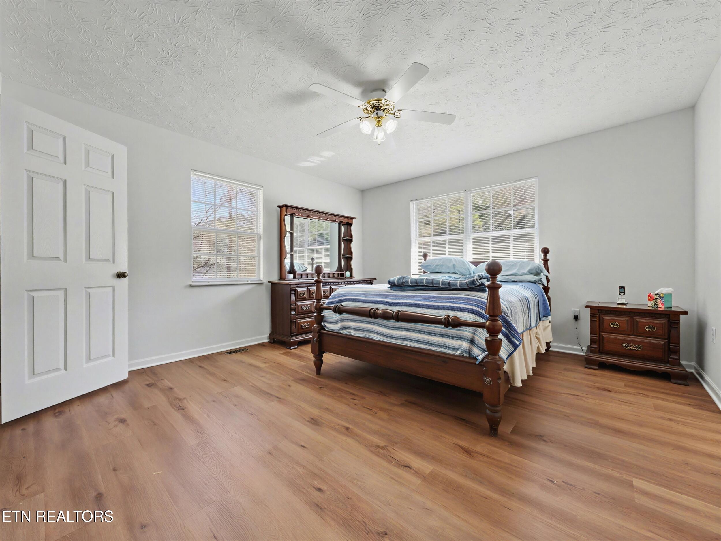 786 Pine Mountain Road Pigeon Forge TN 37863