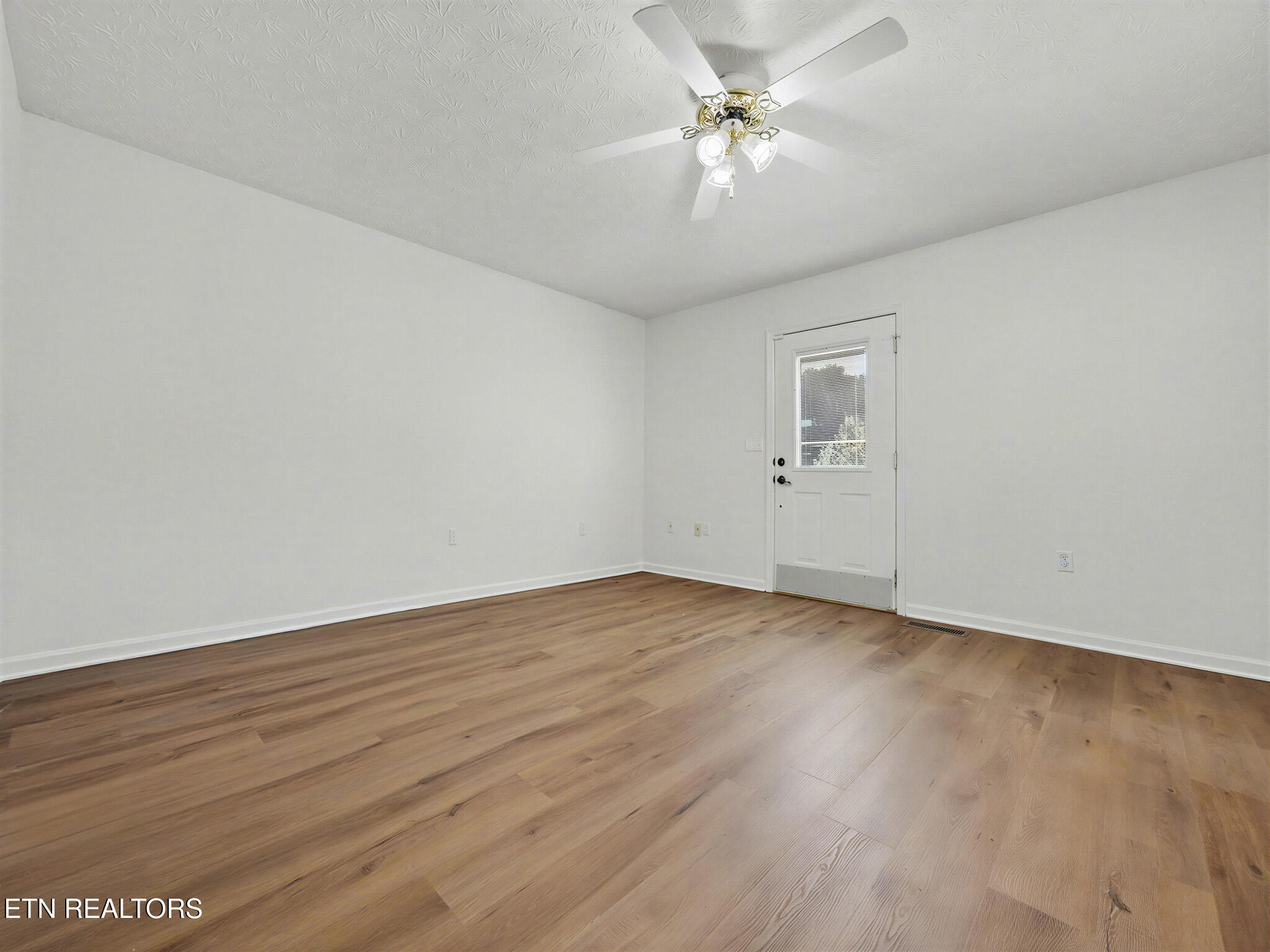 786 Pine Mountain Road Pigeon Forge TN 37863