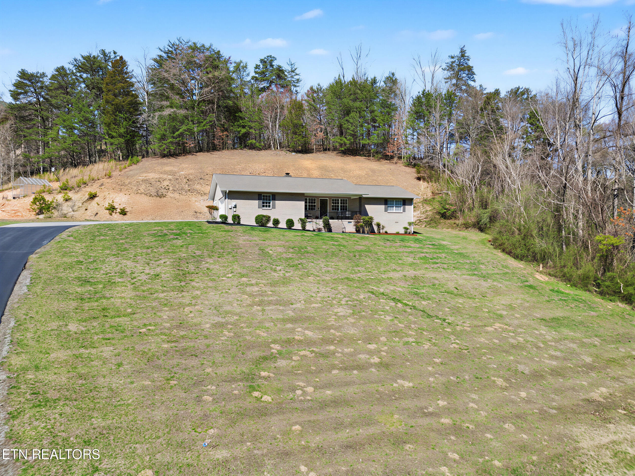 786 Pine Mountain Road Pigeon Forge TN 37863