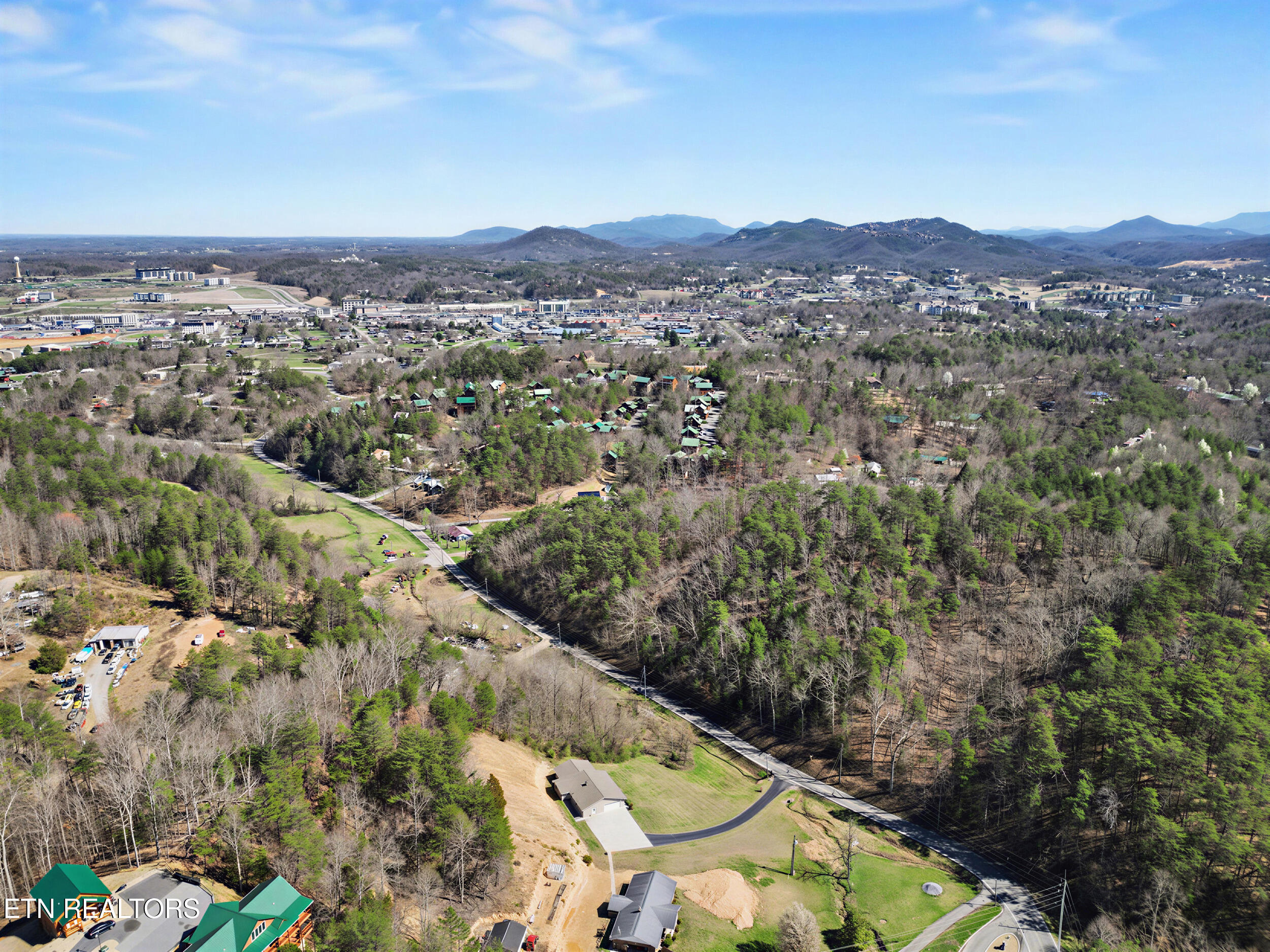786 Pine Mountain Road Pigeon Forge TN 37863