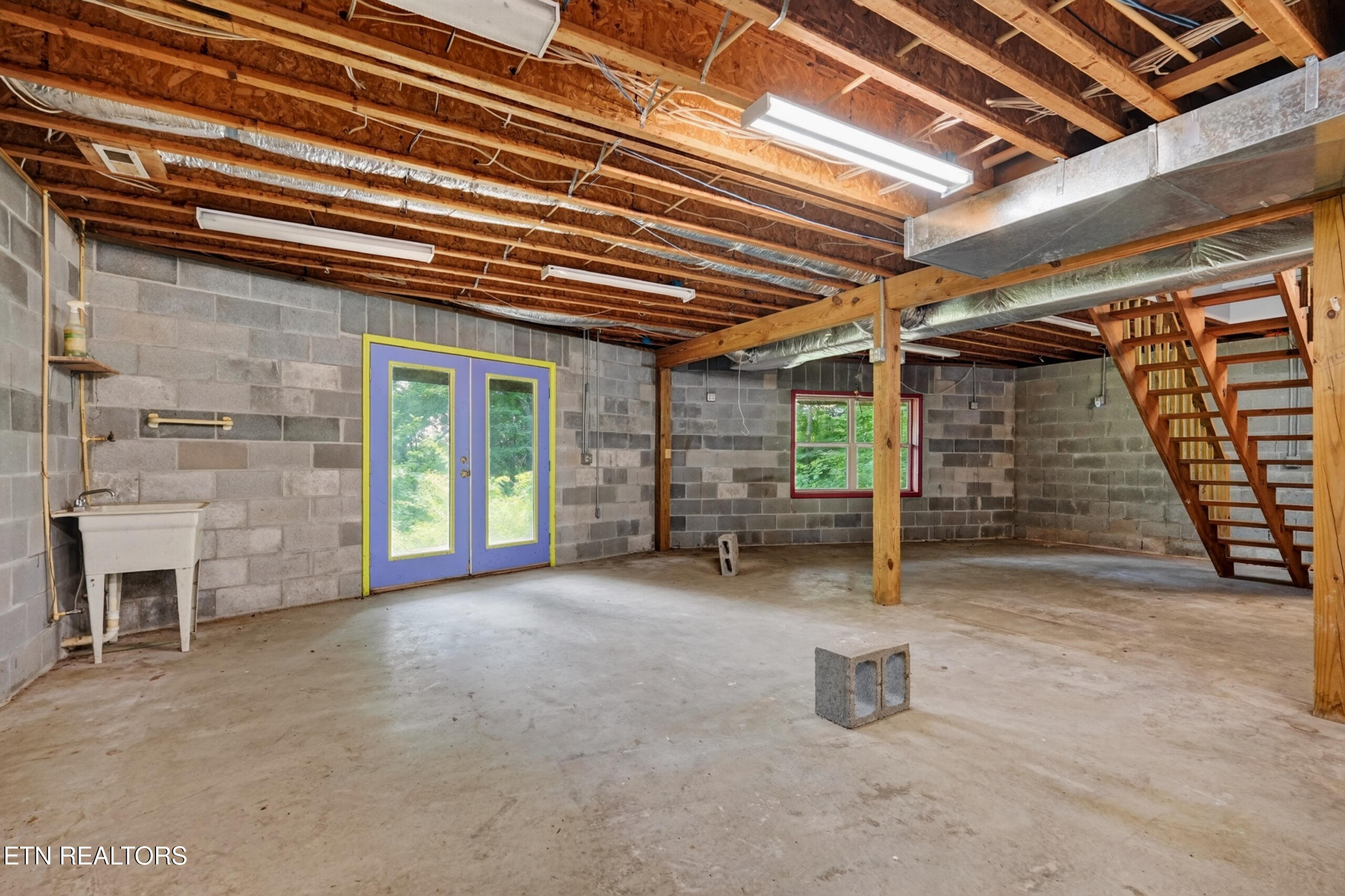 2946 Pen Hook Road Monterey TN 38574