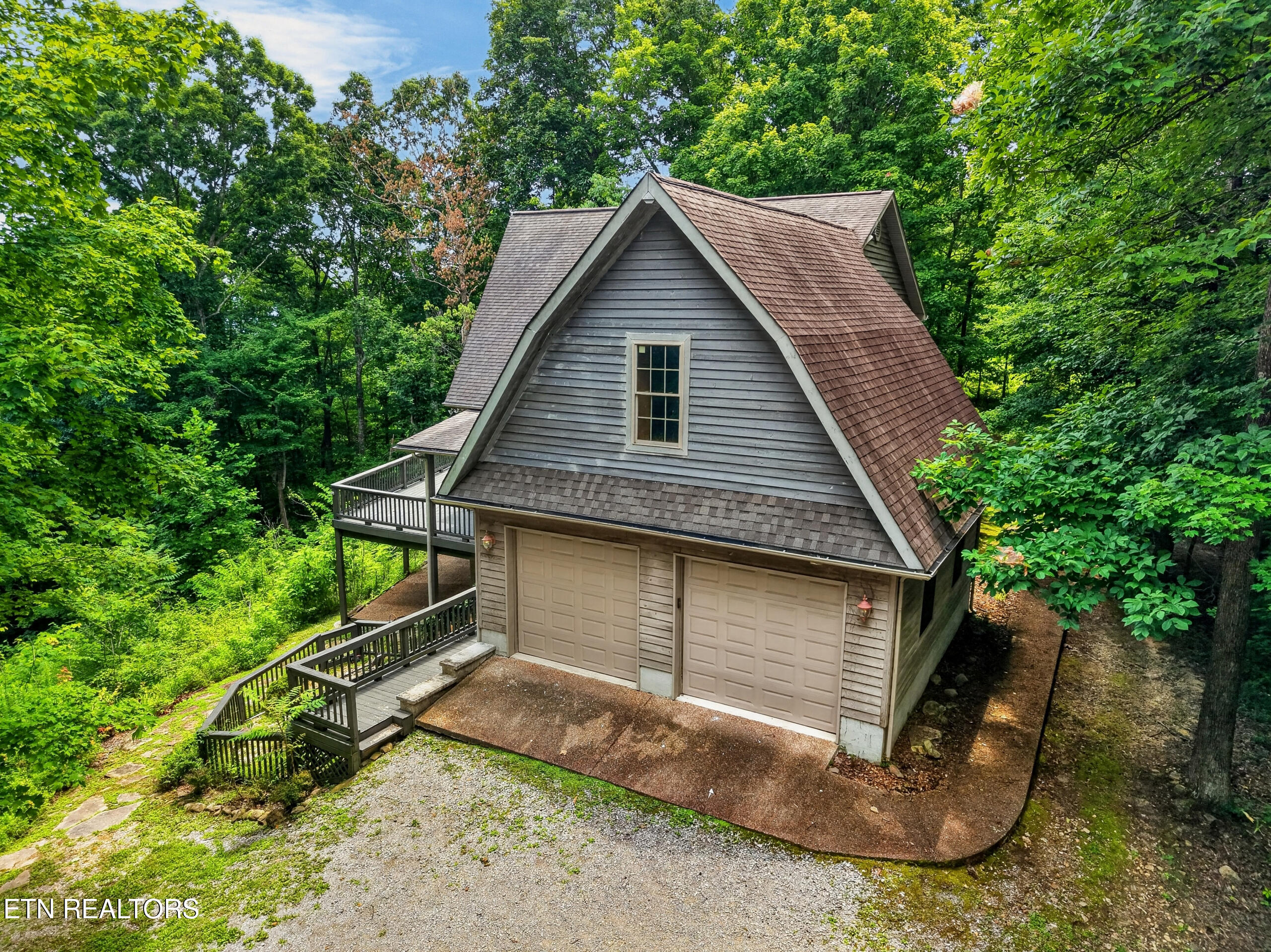 2946 Pen Hook Road Monterey TN 38574