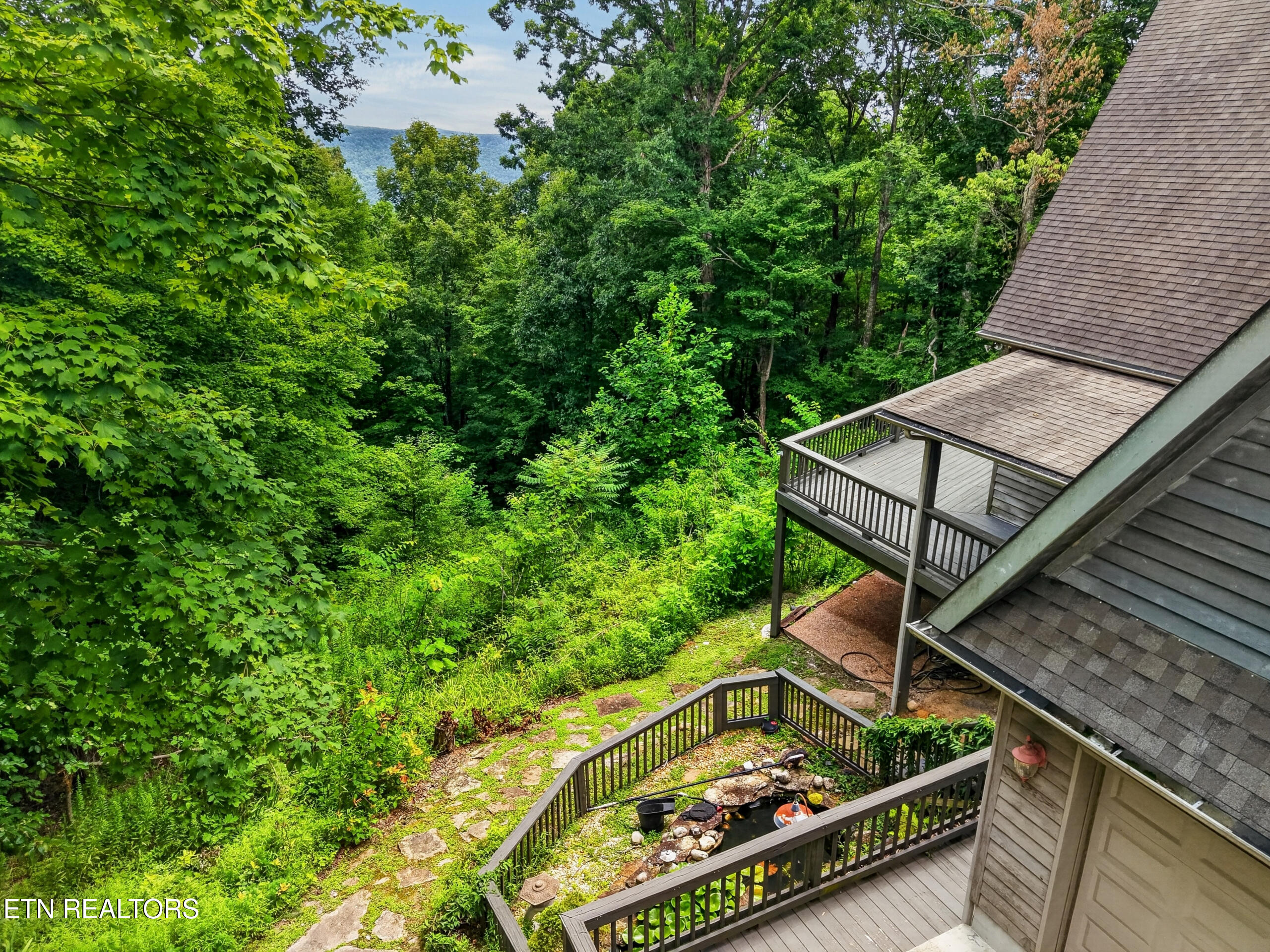 2946 Pen Hook Road Monterey TN 38574