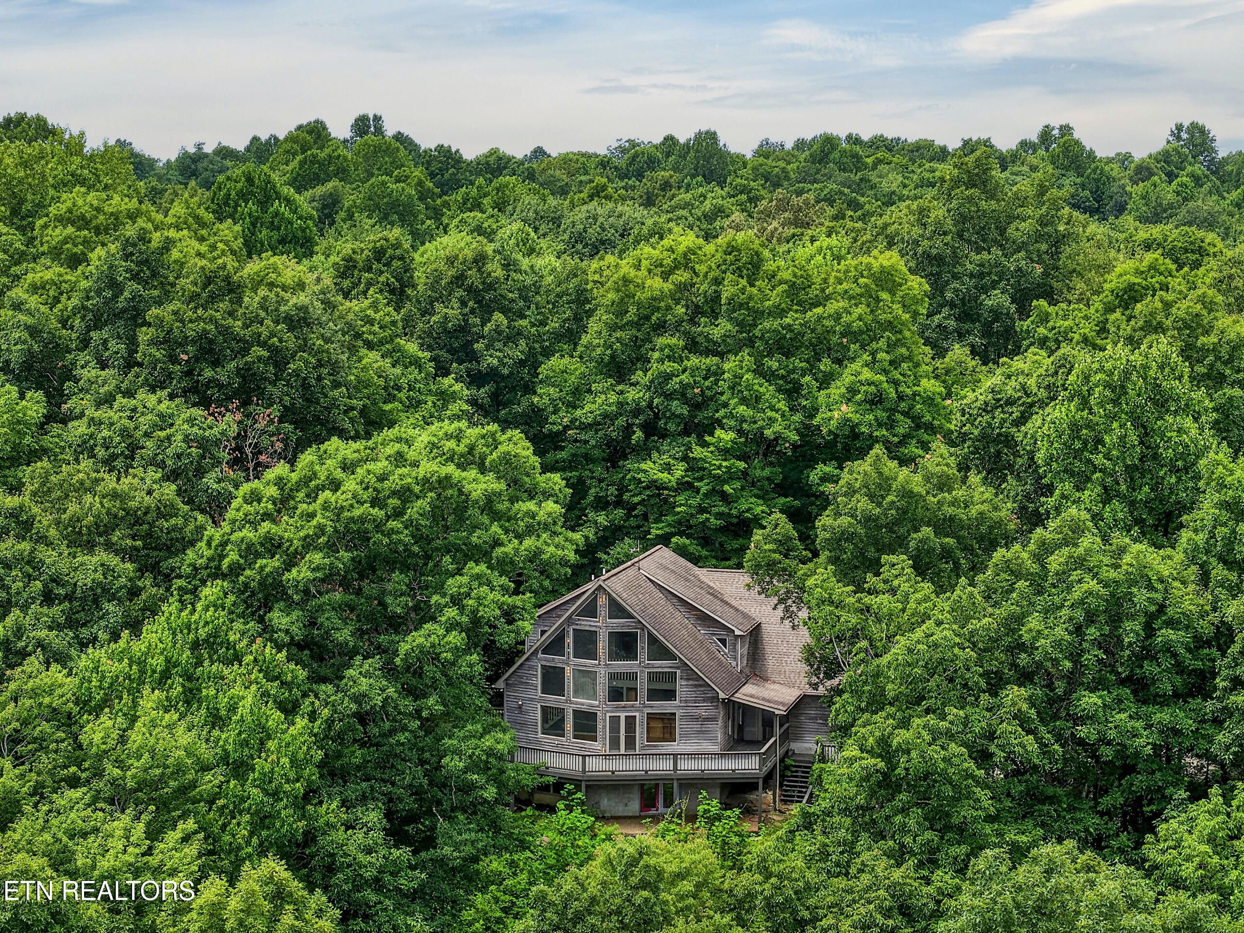 2946 Pen Hook Road Monterey TN 38574