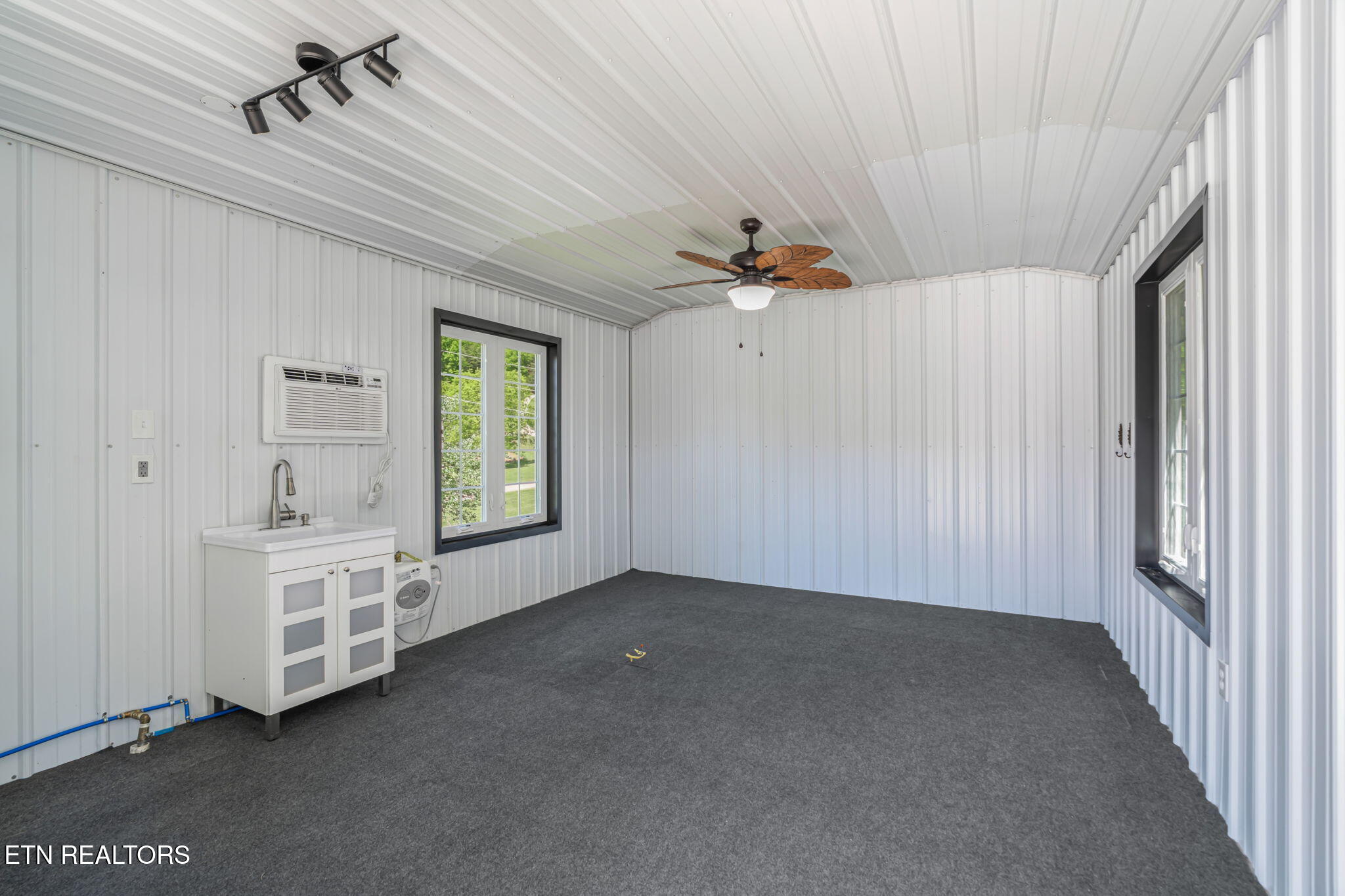 1732 Ed Huff Circle Sevierville TN 37876