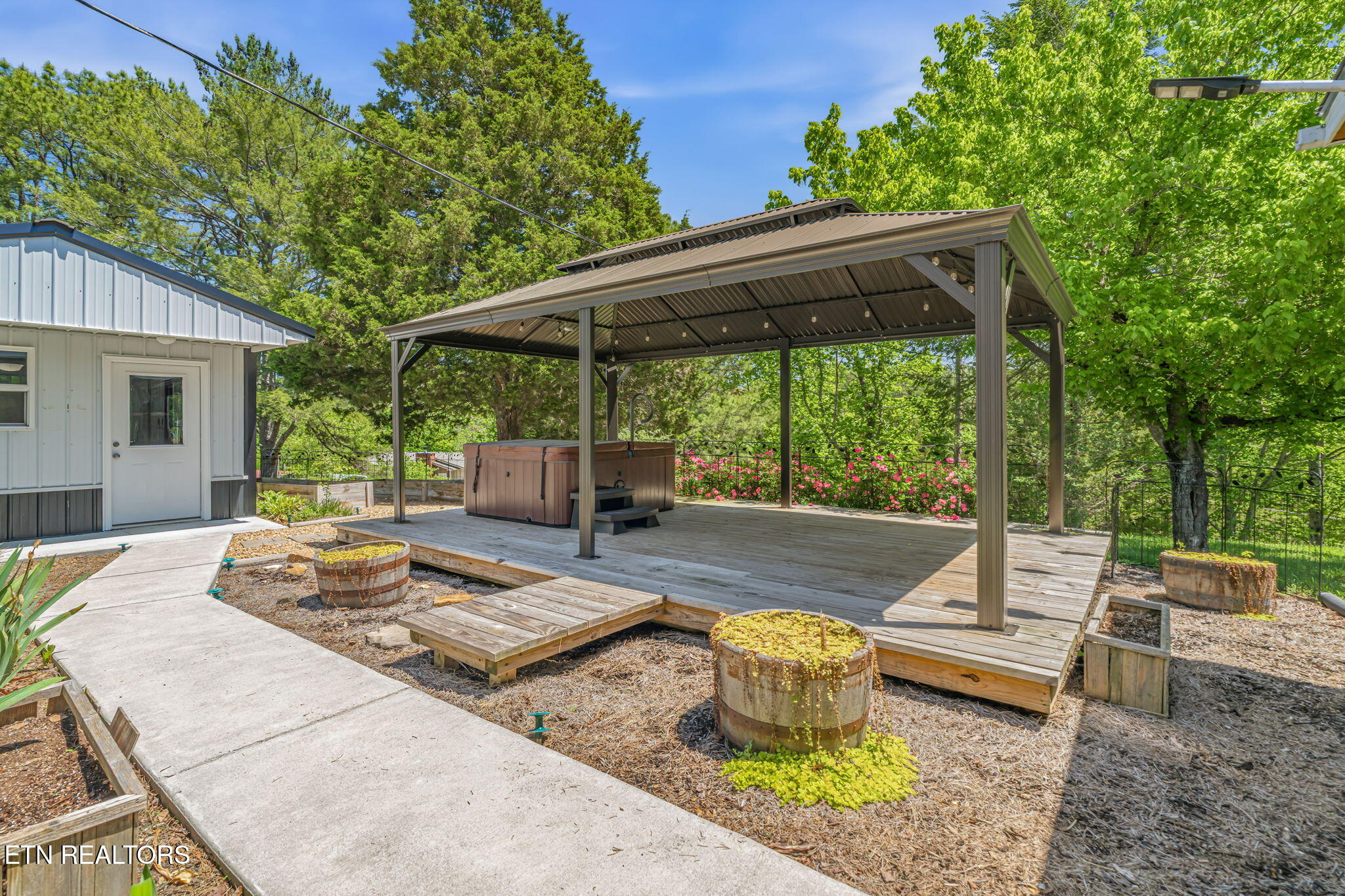 1732 Ed Huff Circle Sevierville TN 37876