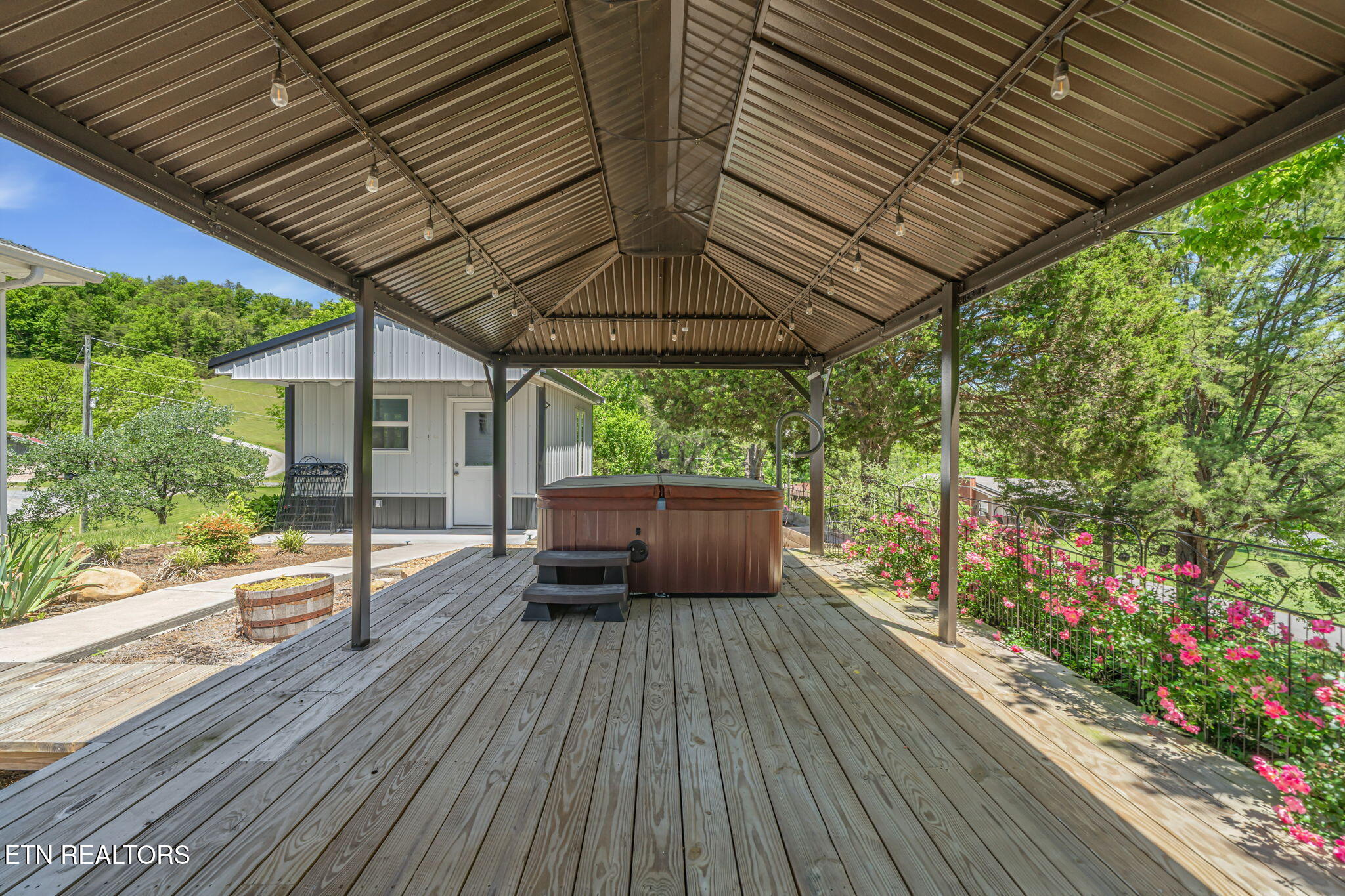 1732 Ed Huff Circle Sevierville TN 37876