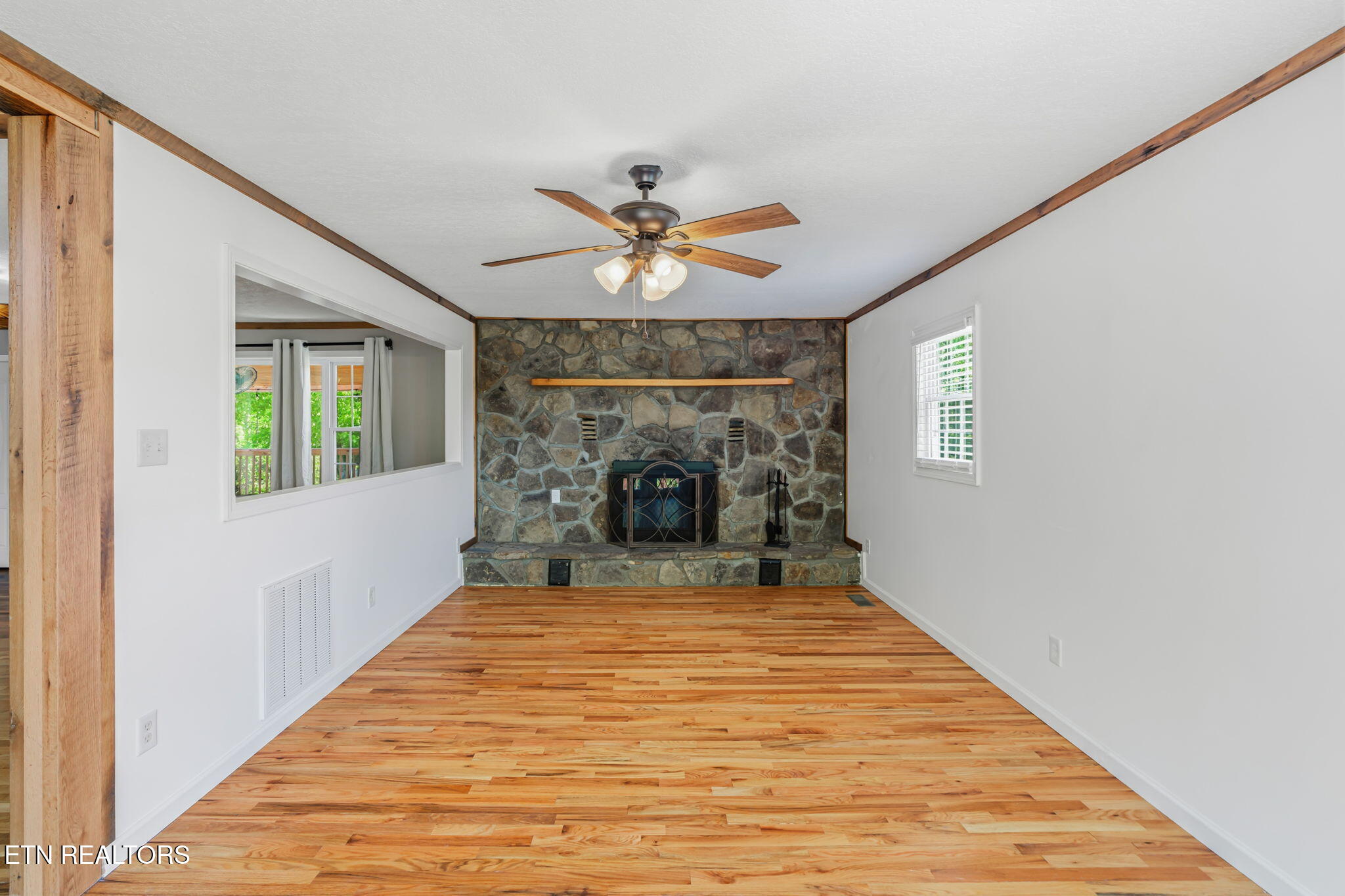 1732 Ed Huff Circle Sevierville TN 37876