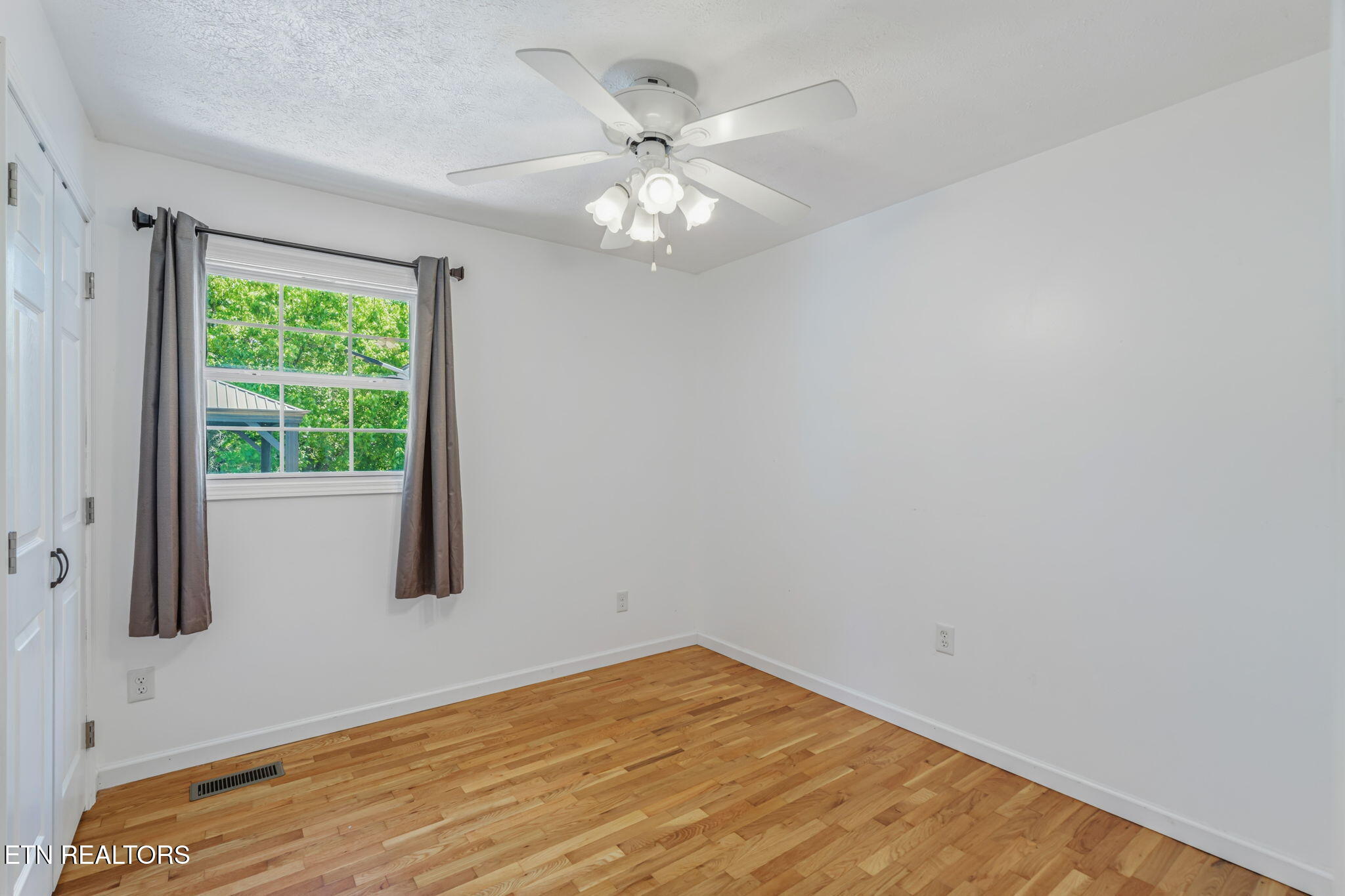 1732 Ed Huff Circle Sevierville TN 37876