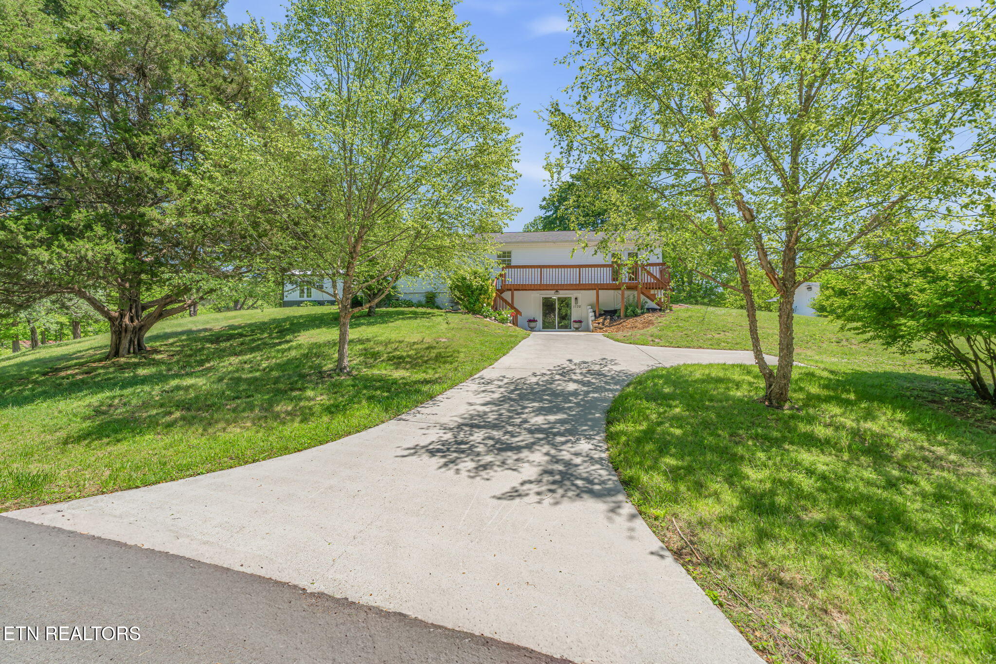 1732 Ed Huff Circle Sevierville TN 37876