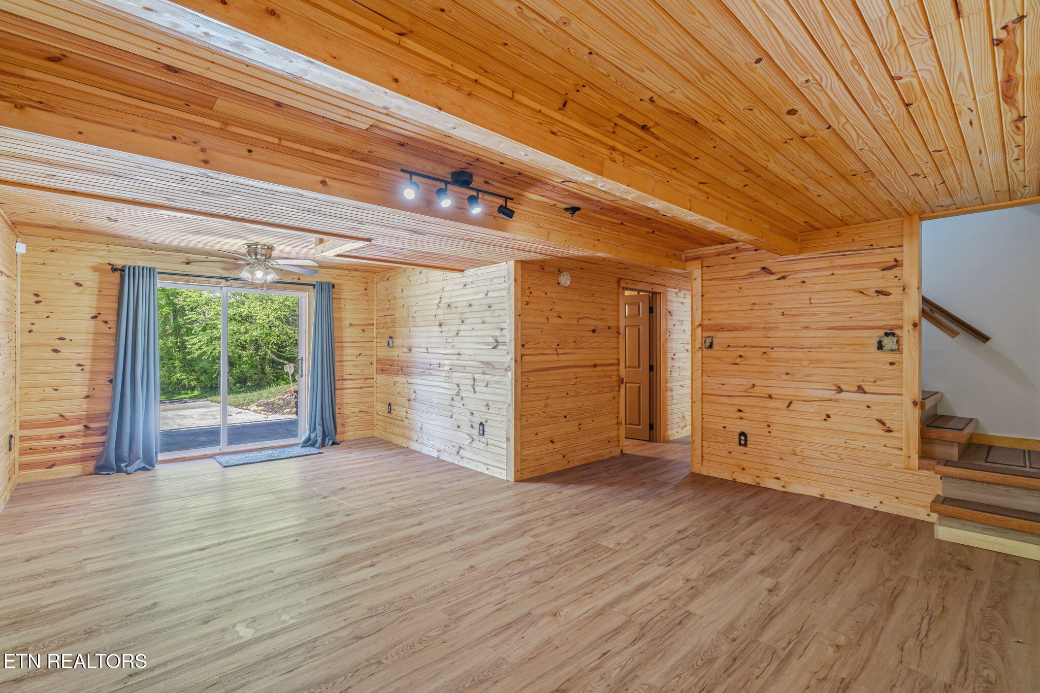 1732 Ed Huff Circle Sevierville TN 37876