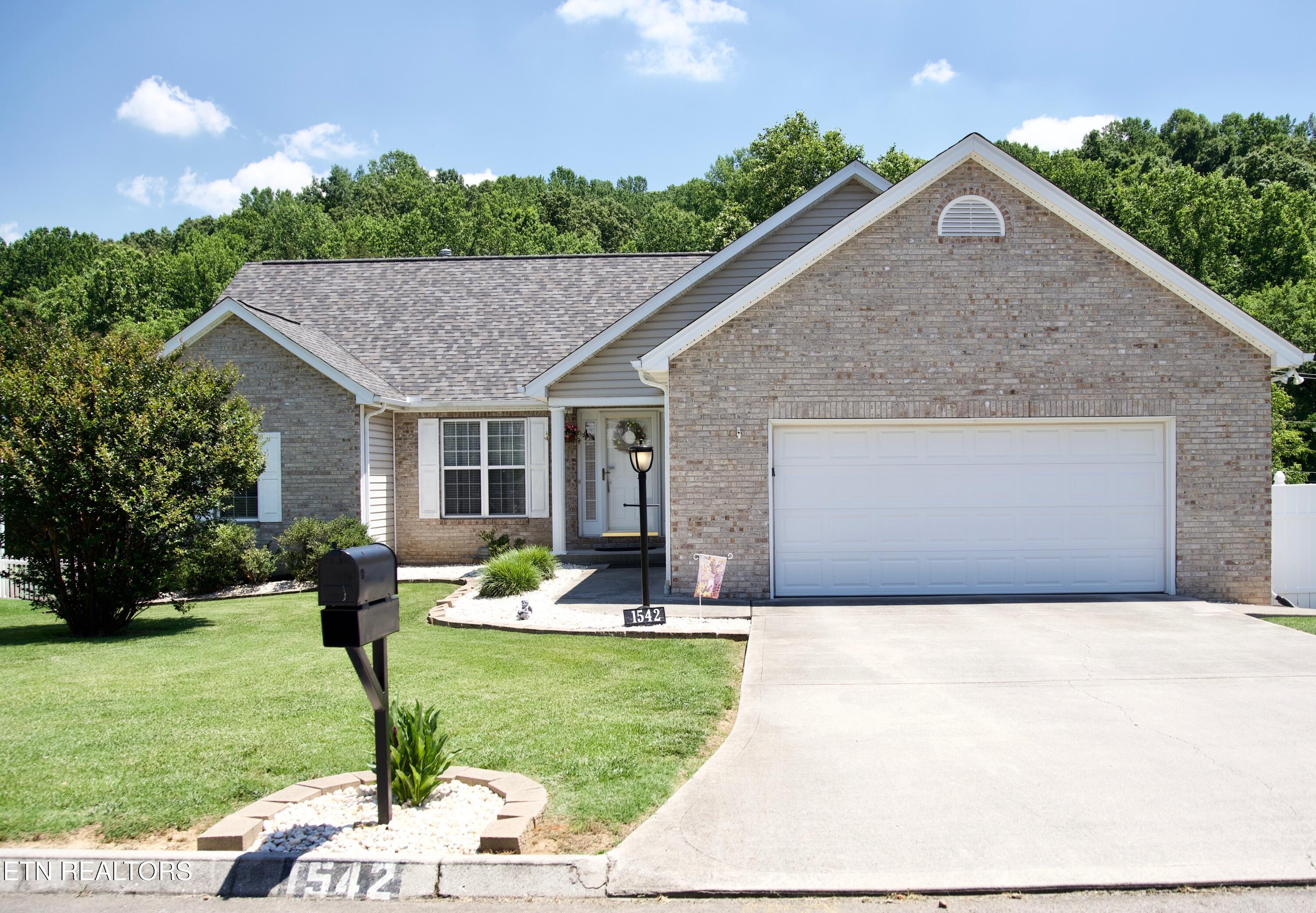 1542 Mandrell Drive Knoxville TN 37918