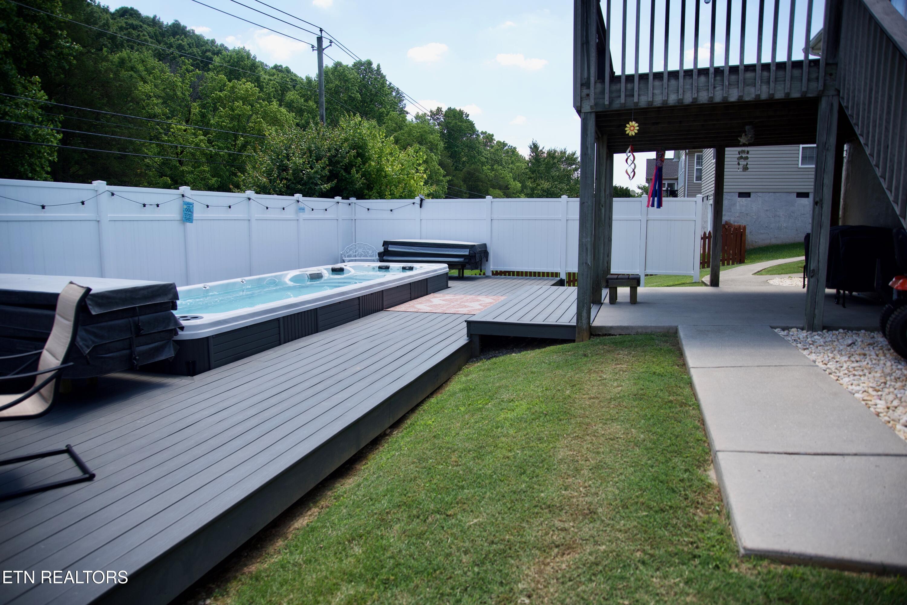 1542 Mandrell Drive Knoxville TN 37918