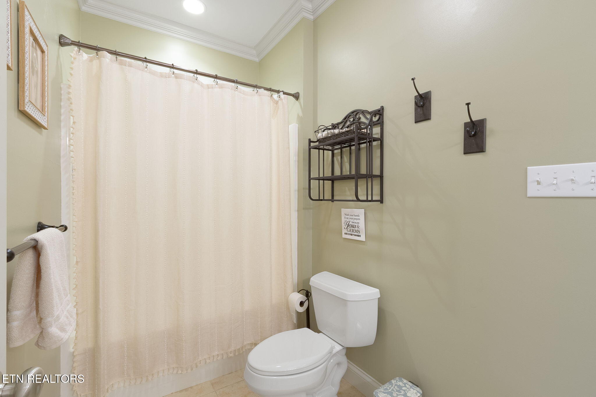 2201 Majestic Circle Dandridge TN 37725