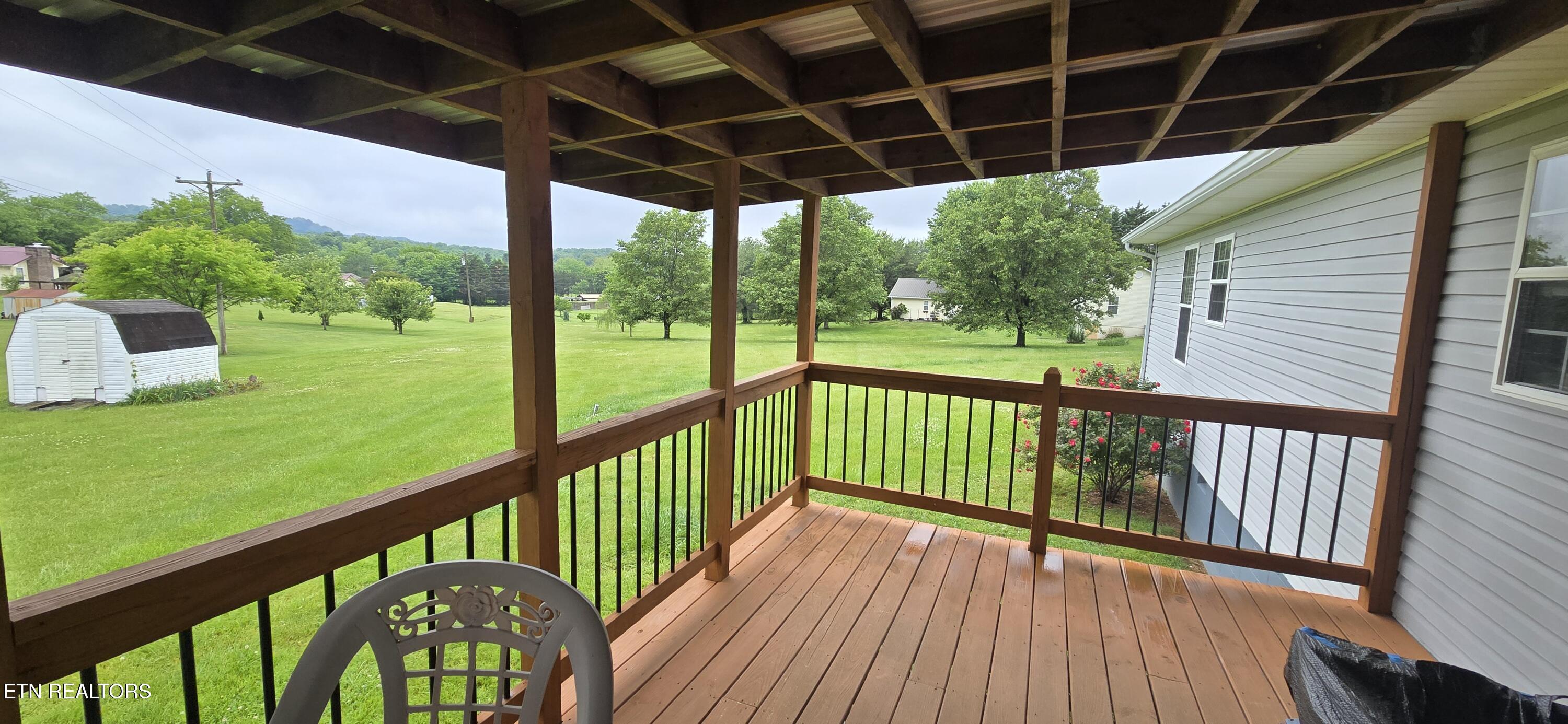 144 Vineyard Road Sweetwater TN 37874