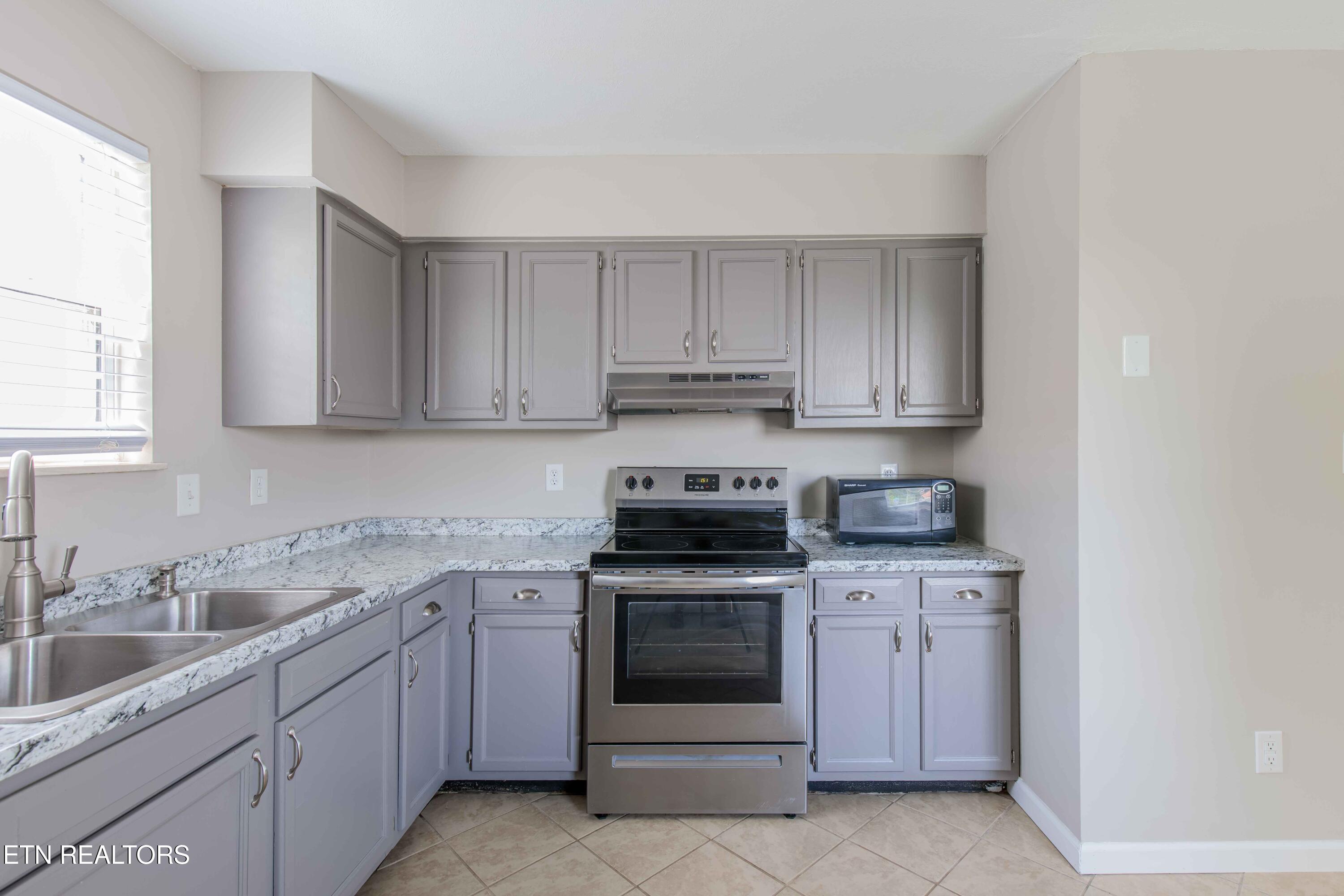 834 Belleaire Avenue Knoxville TN 37921