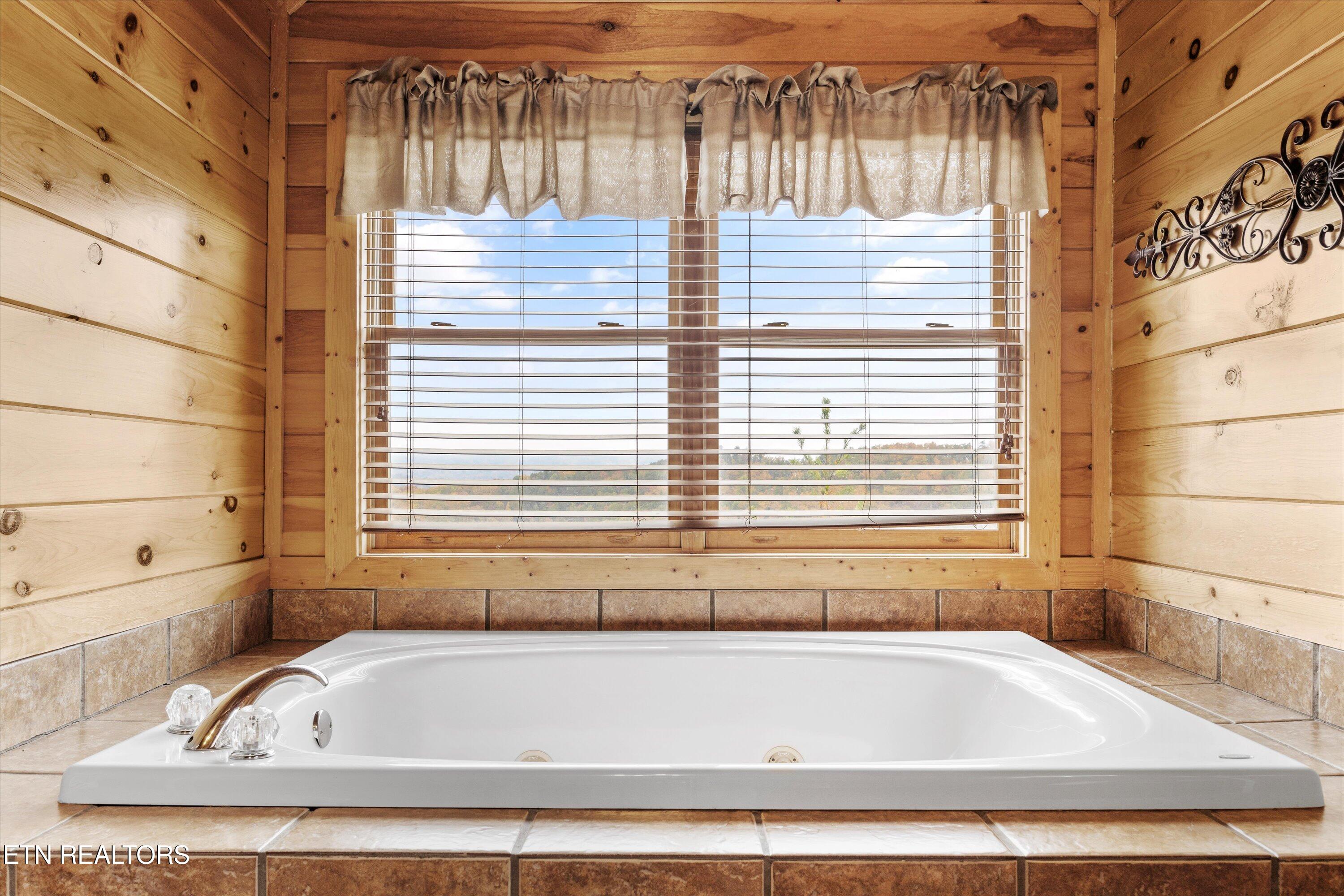 1723 High Rock Way Sevierville TN 37862