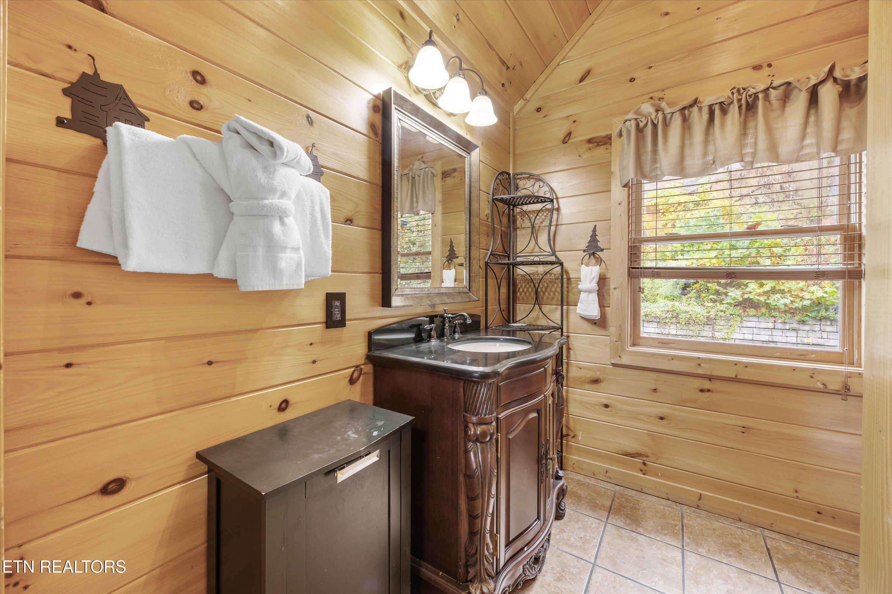 1723 High Rock Way Sevierville TN 37862