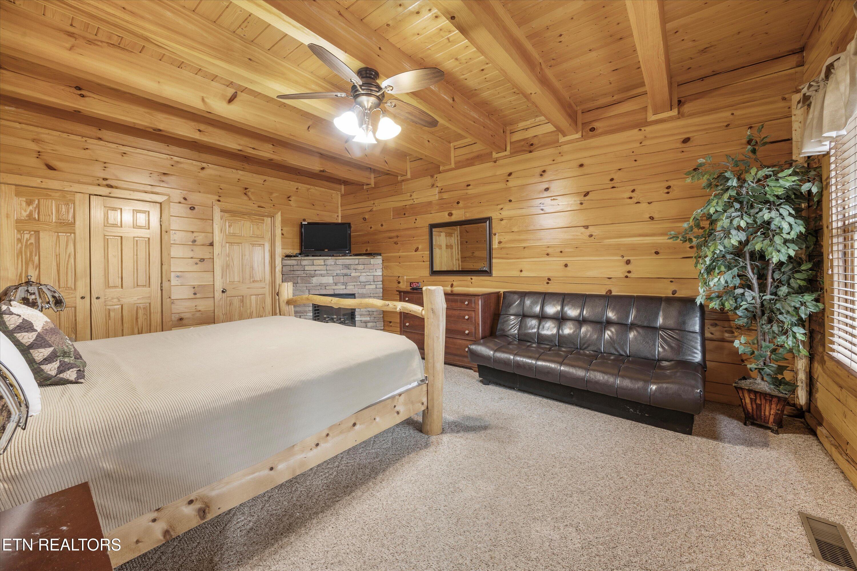 1723 High Rock Way Sevierville TN 37862