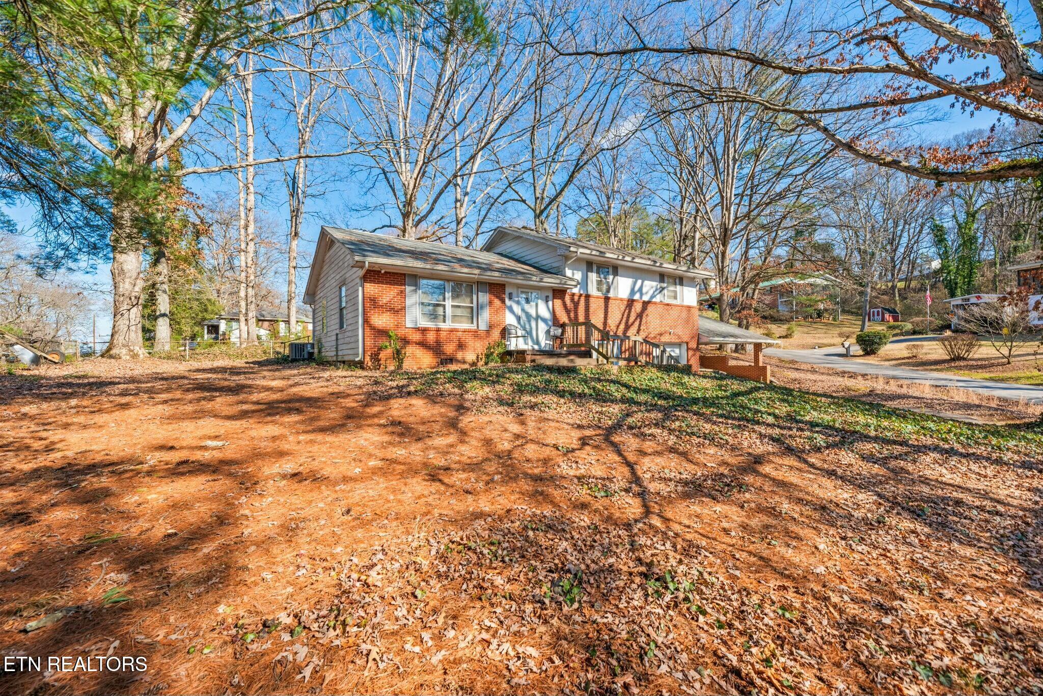 2629 Rahn Avenue Maryville TN 37804