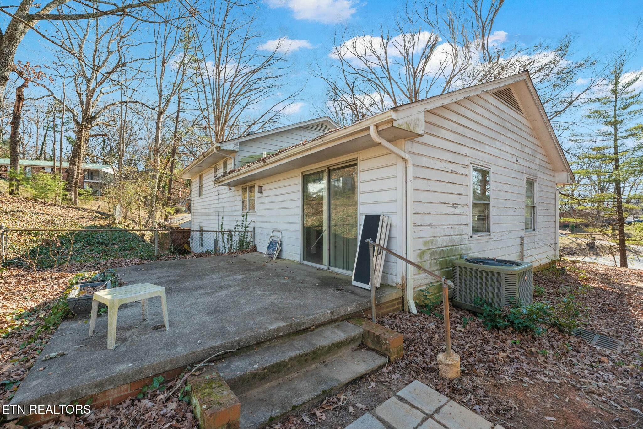 2629 Rahn Avenue Maryville TN 37804