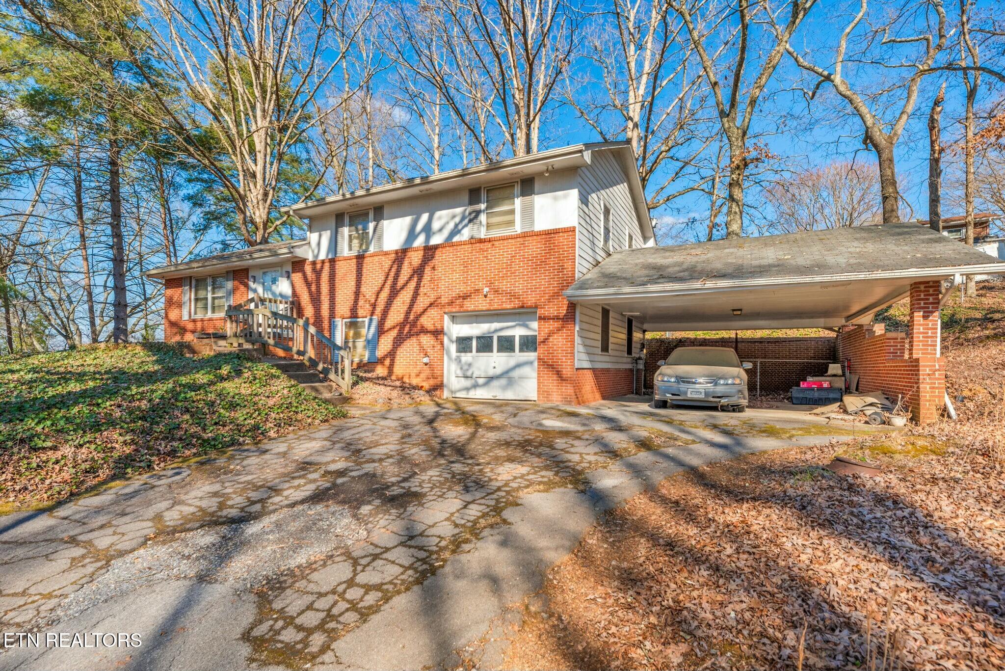 2629 Rahn Avenue Maryville TN 37804