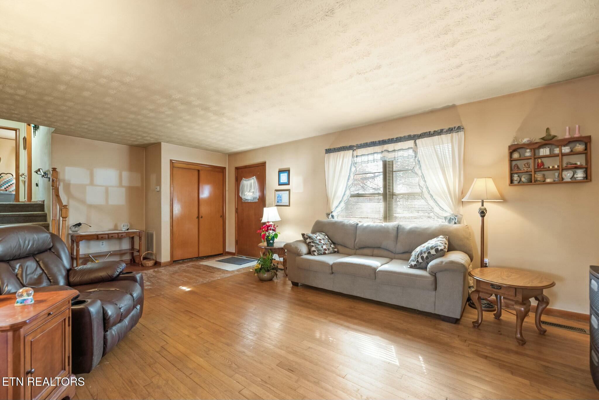 2629 Rahn Avenue Maryville TN 37804