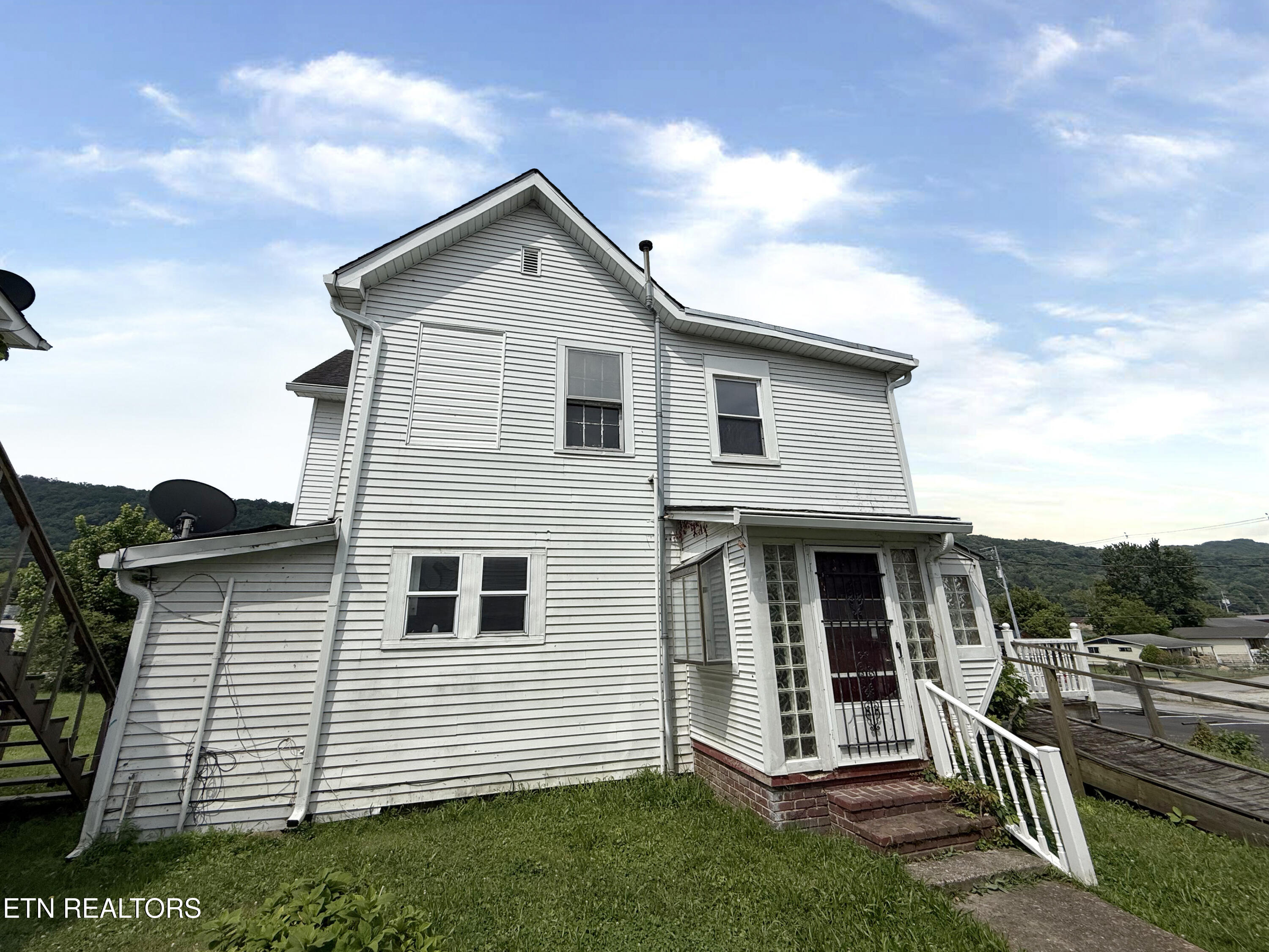 406 Church Avenue Rocky Top TN 37769