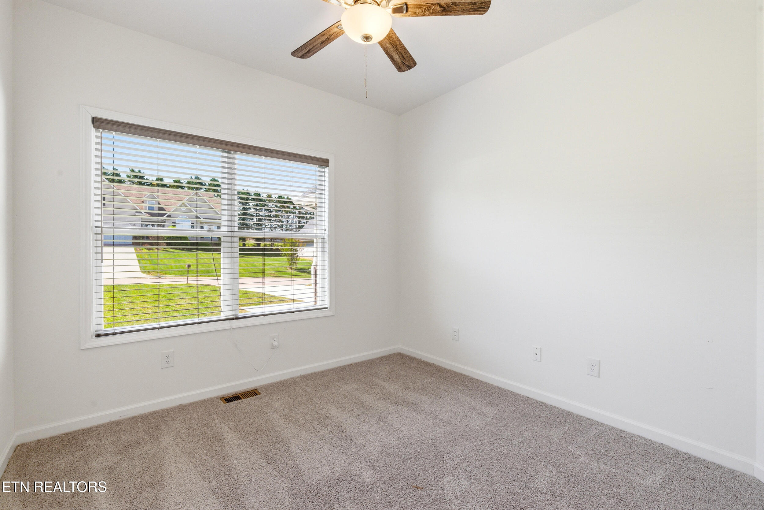 108 Wind Chase Way Madisonville TN 37354