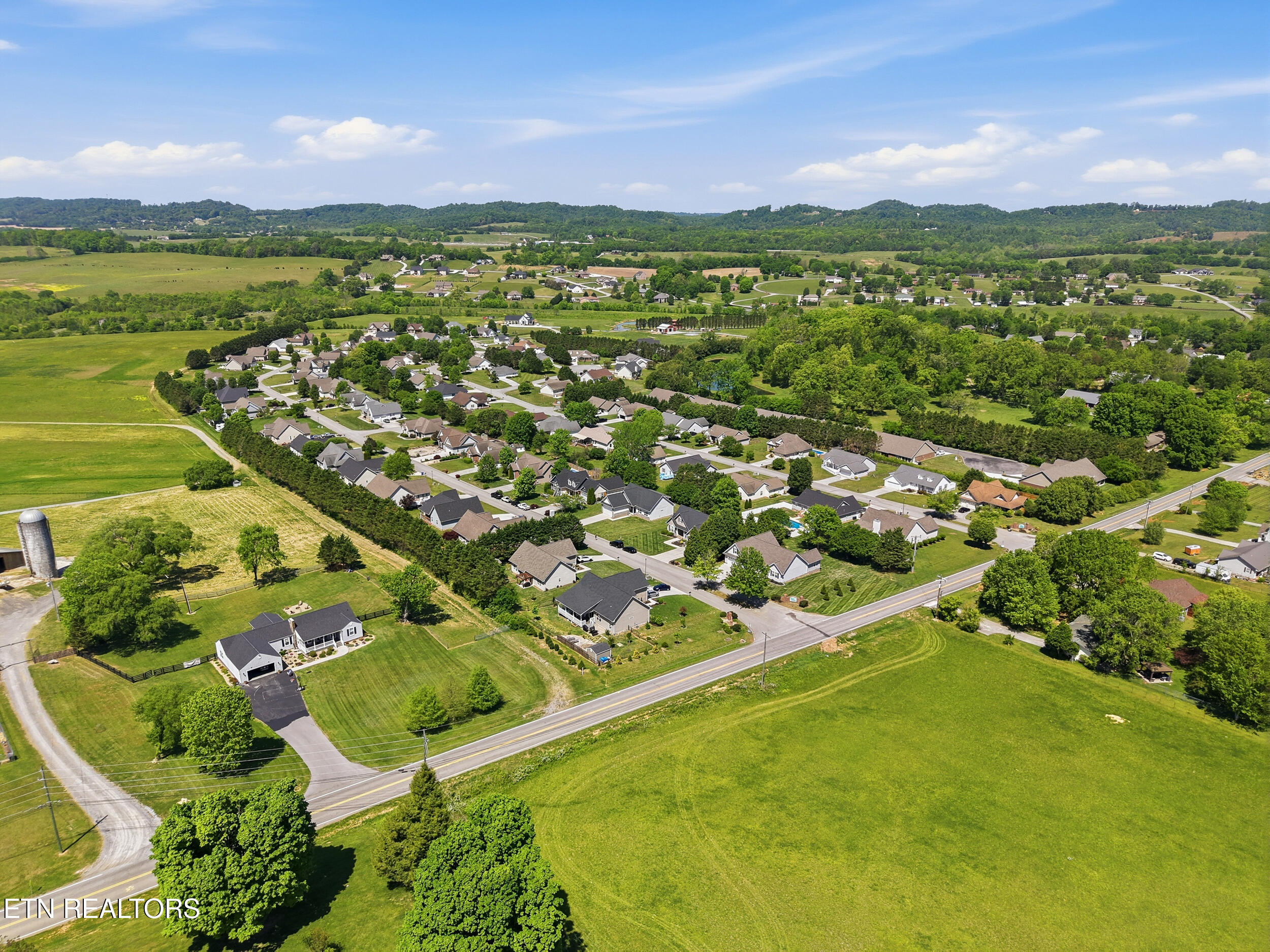 108 Wind Chase Way Madisonville TN 37354