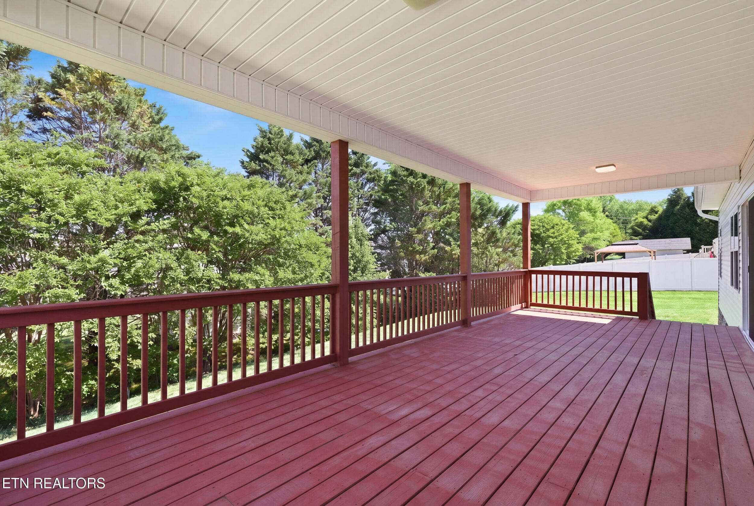 108 Wind Chase Way Madisonville TN 37354