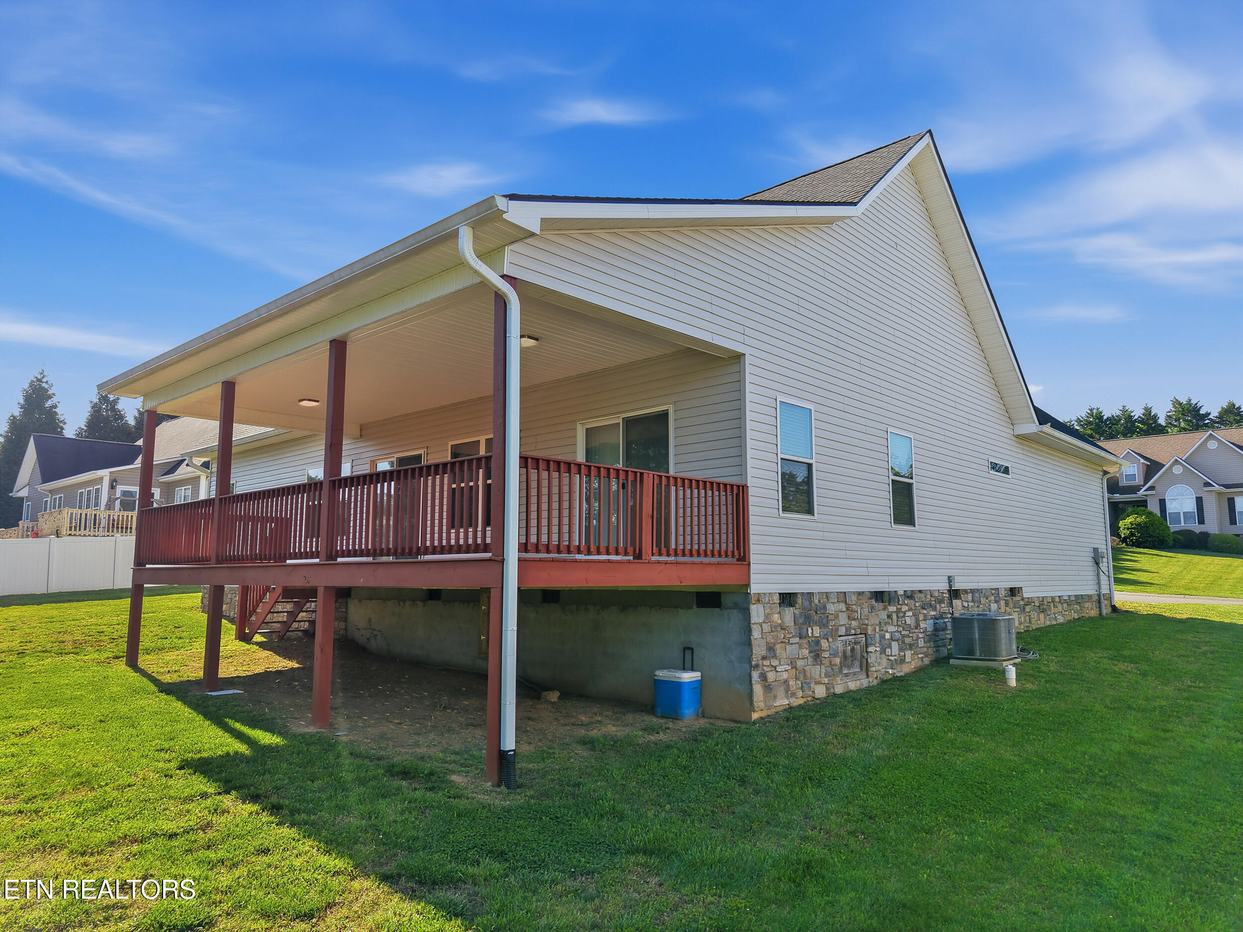 108 Wind Chase Way Madisonville TN 37354