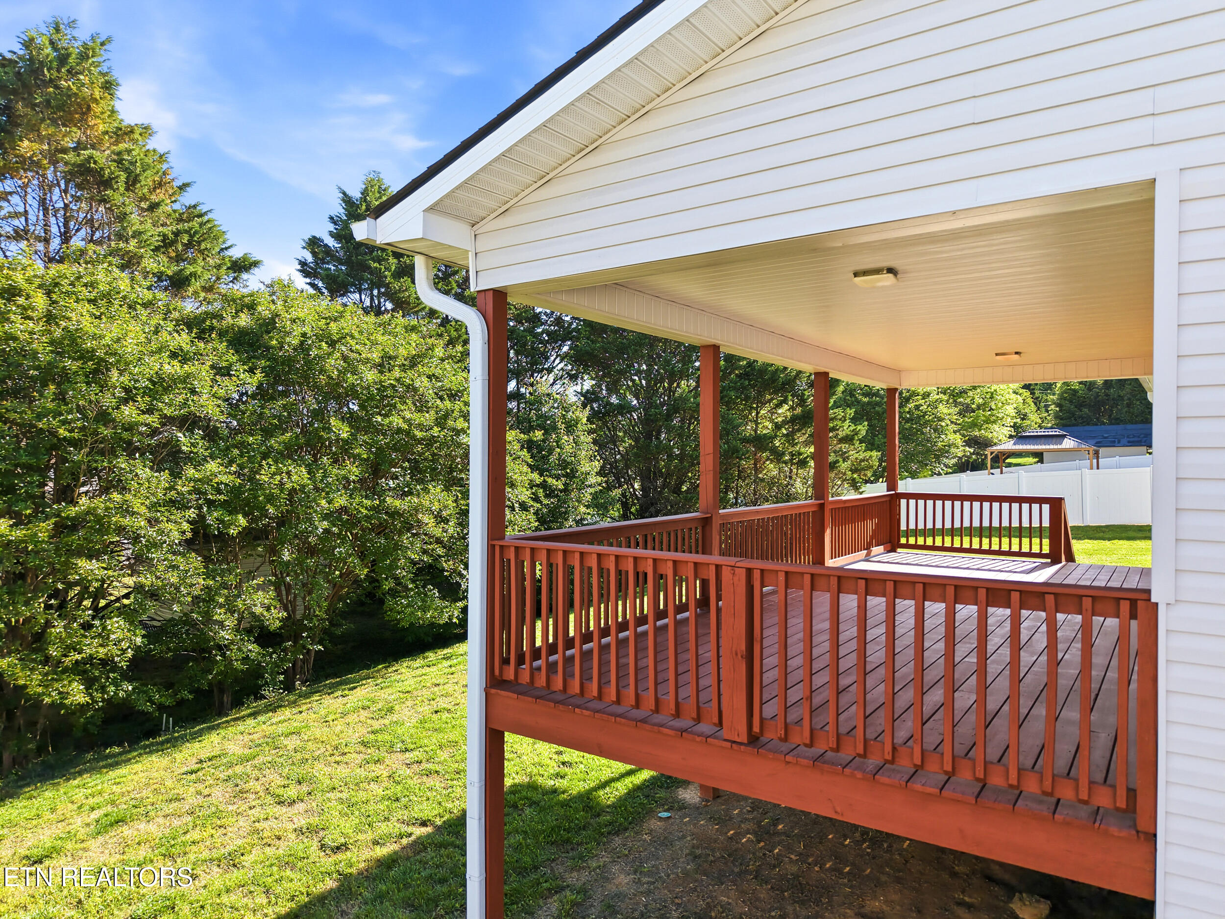 108 Wind Chase Way Madisonville TN 37354