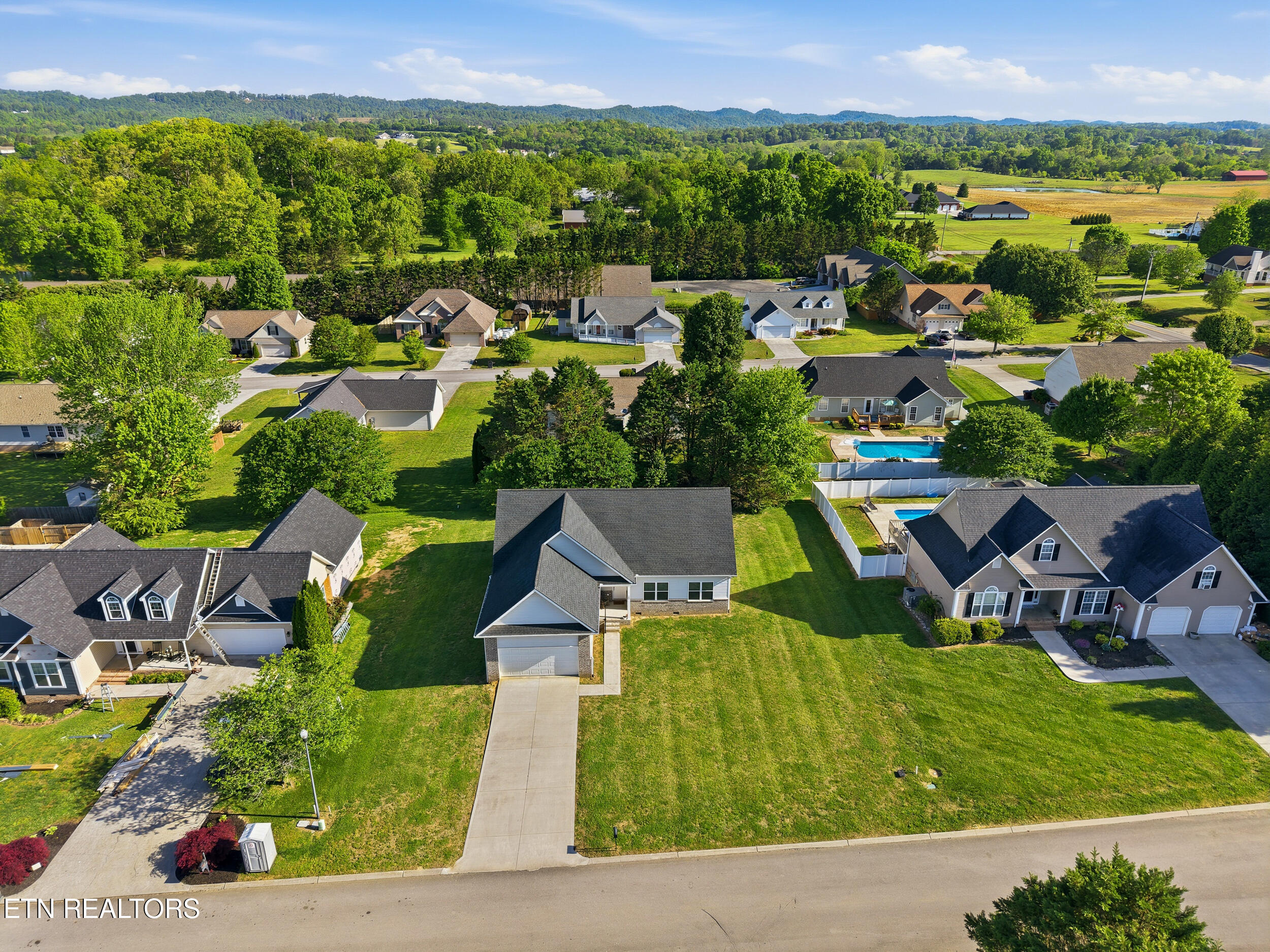108 Wind Chase Way Madisonville TN 37354