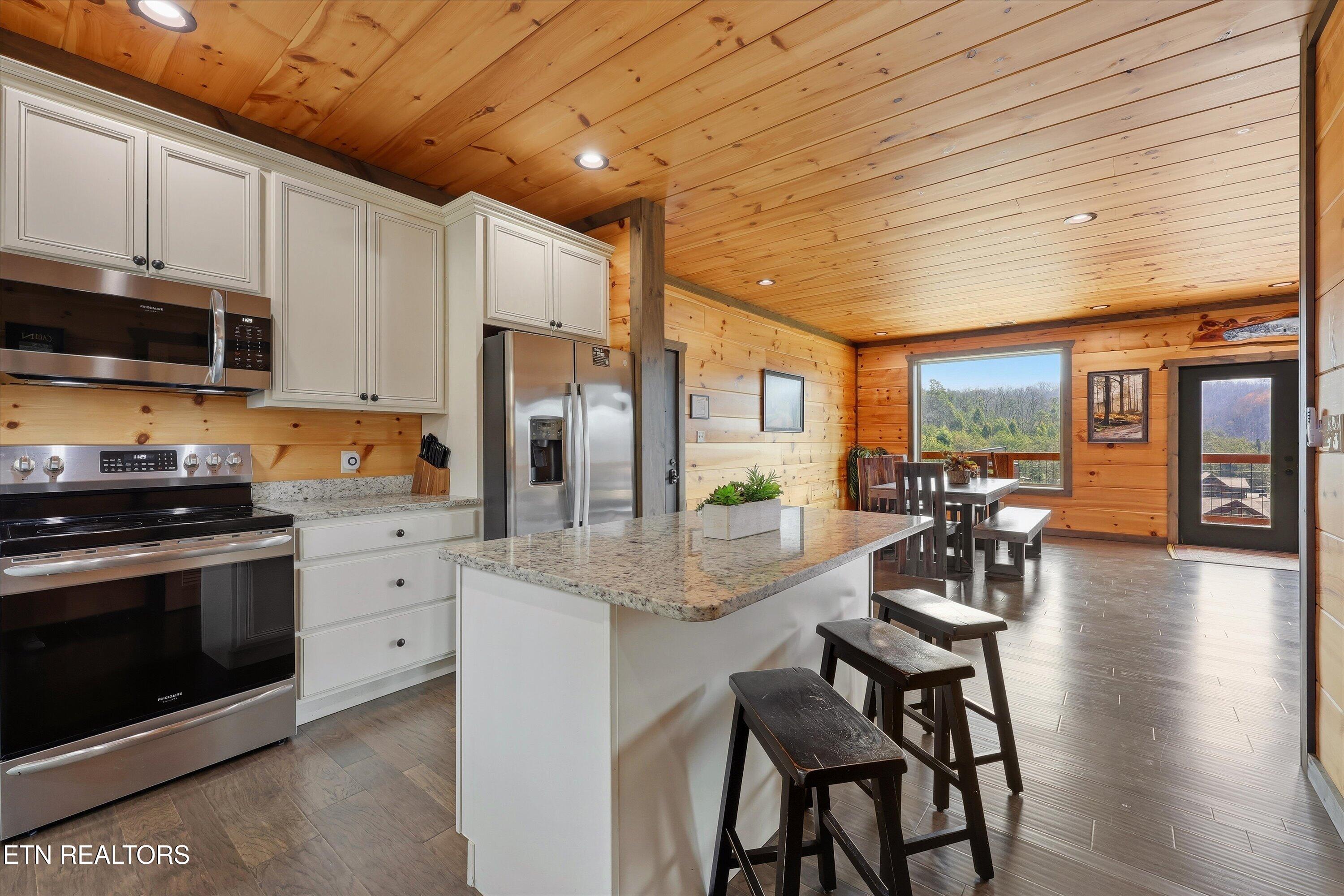 4541 Shangrila Way Sevierville TN 37876