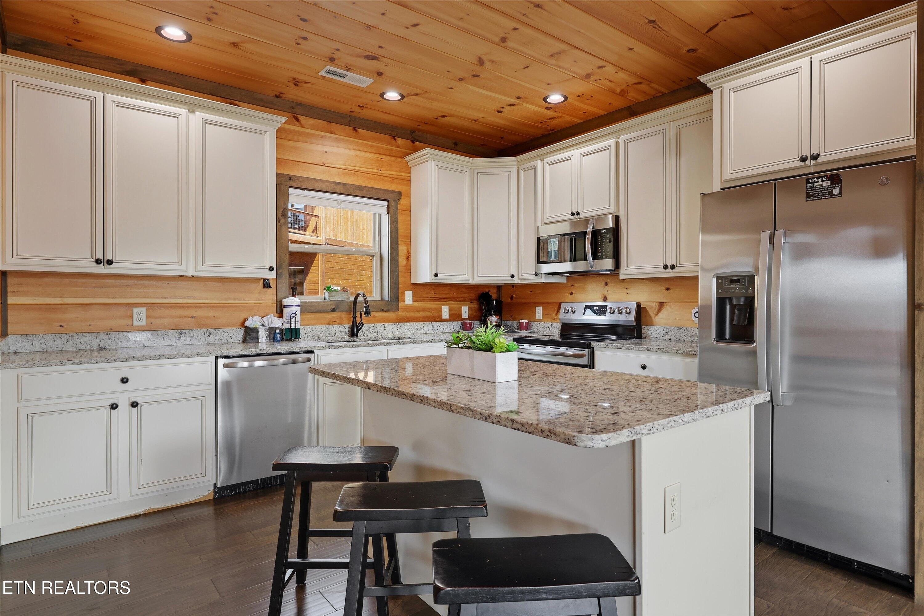 4541 Shangrila Way Sevierville TN 37876