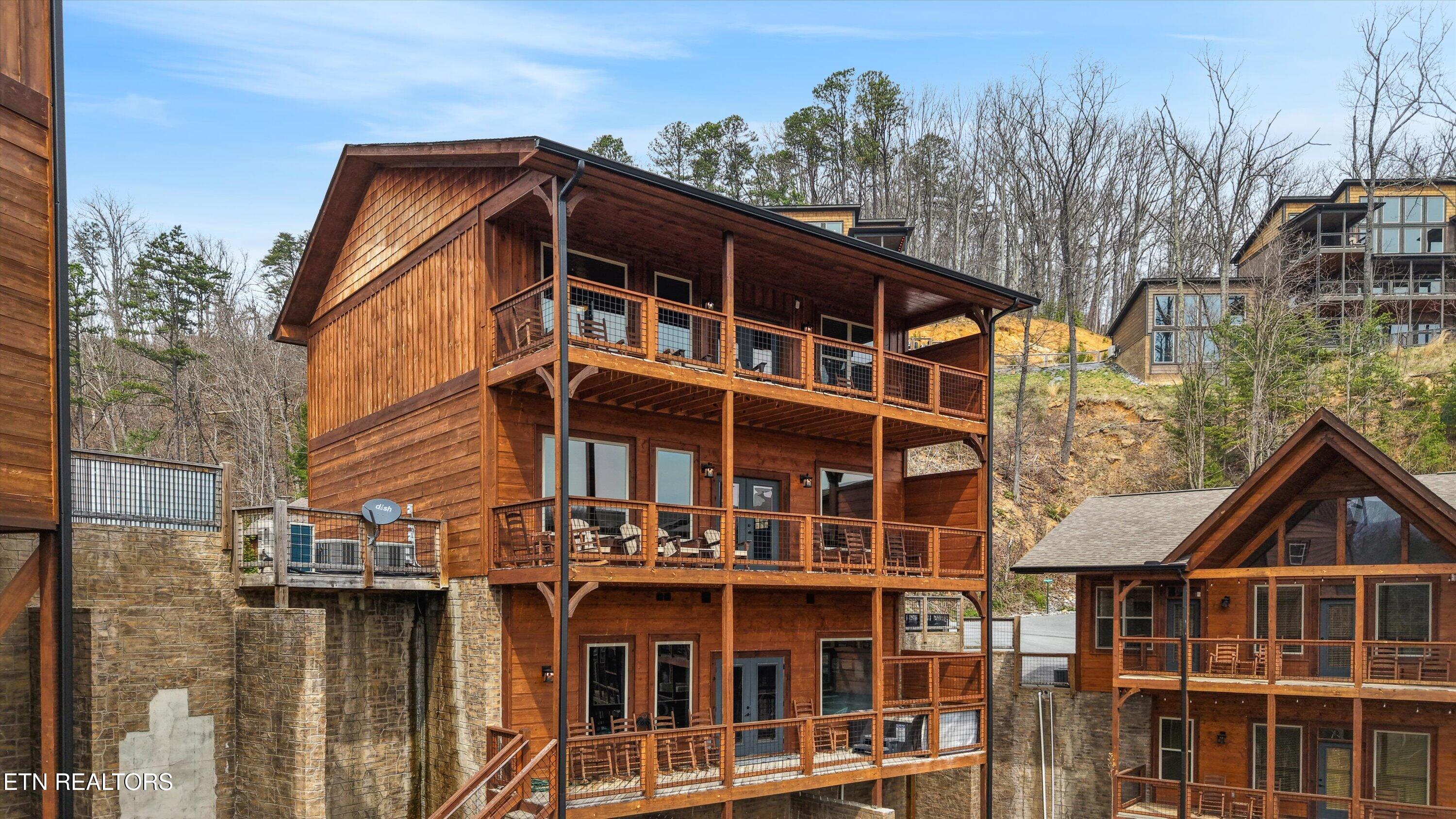 4541 Shangrila Way Sevierville TN 37876