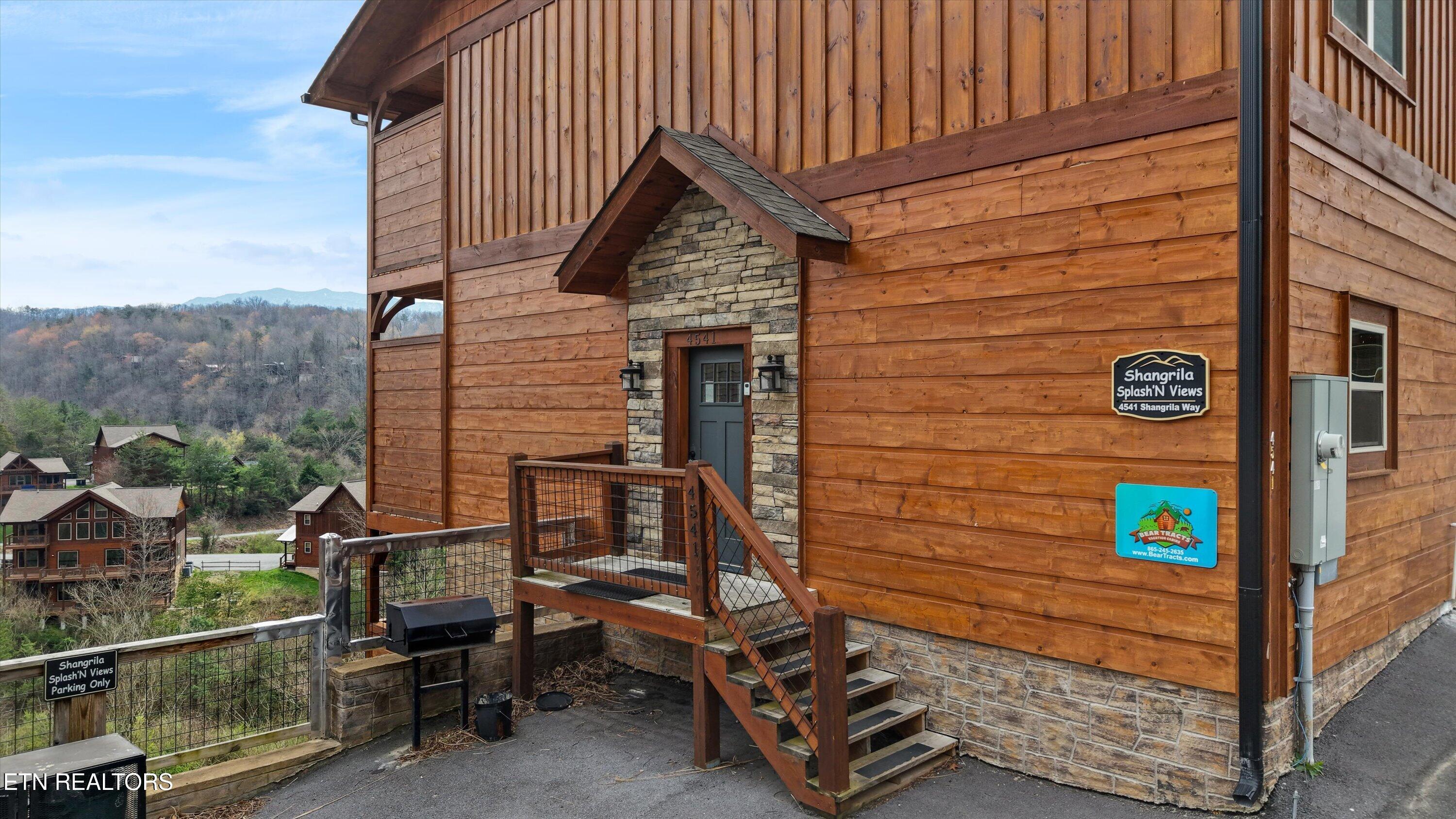 4541 Shangrila Way Sevierville TN 37876