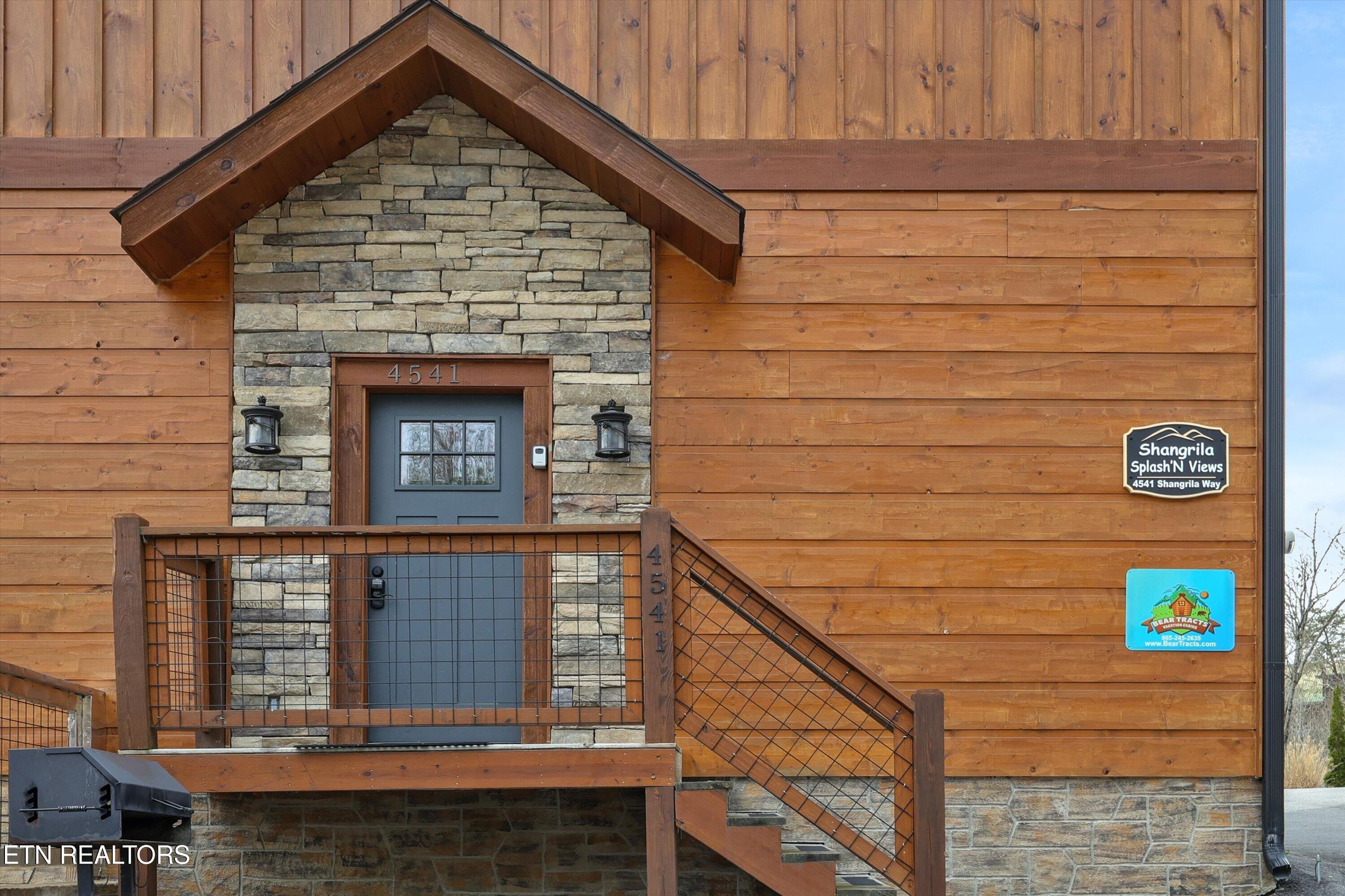 4541 Shangrila Way Sevierville TN 37876