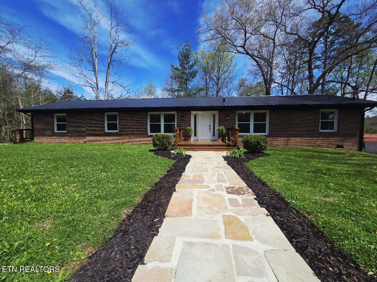 210 Dogwood Avenue Oneida TN 37841