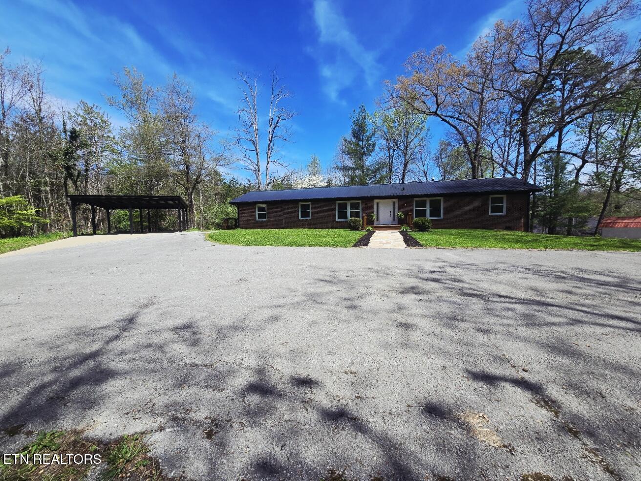 210 Dogwood Avenue Oneida TN 37841