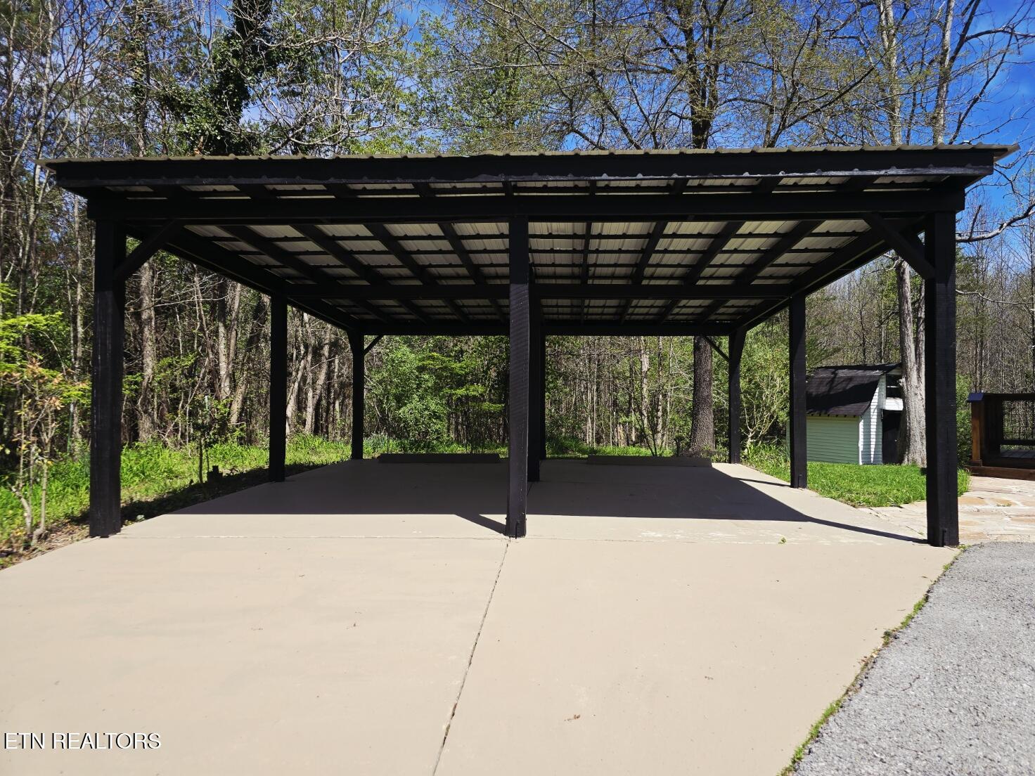 210 Dogwood Avenue Oneida TN 37841