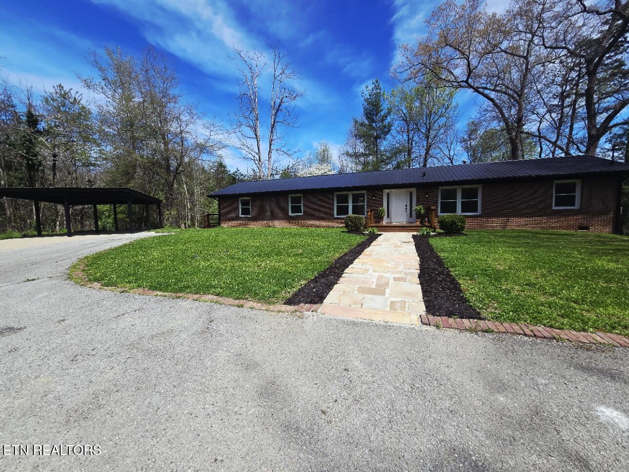 210 Dogwood Avenue Oneida TN 37841