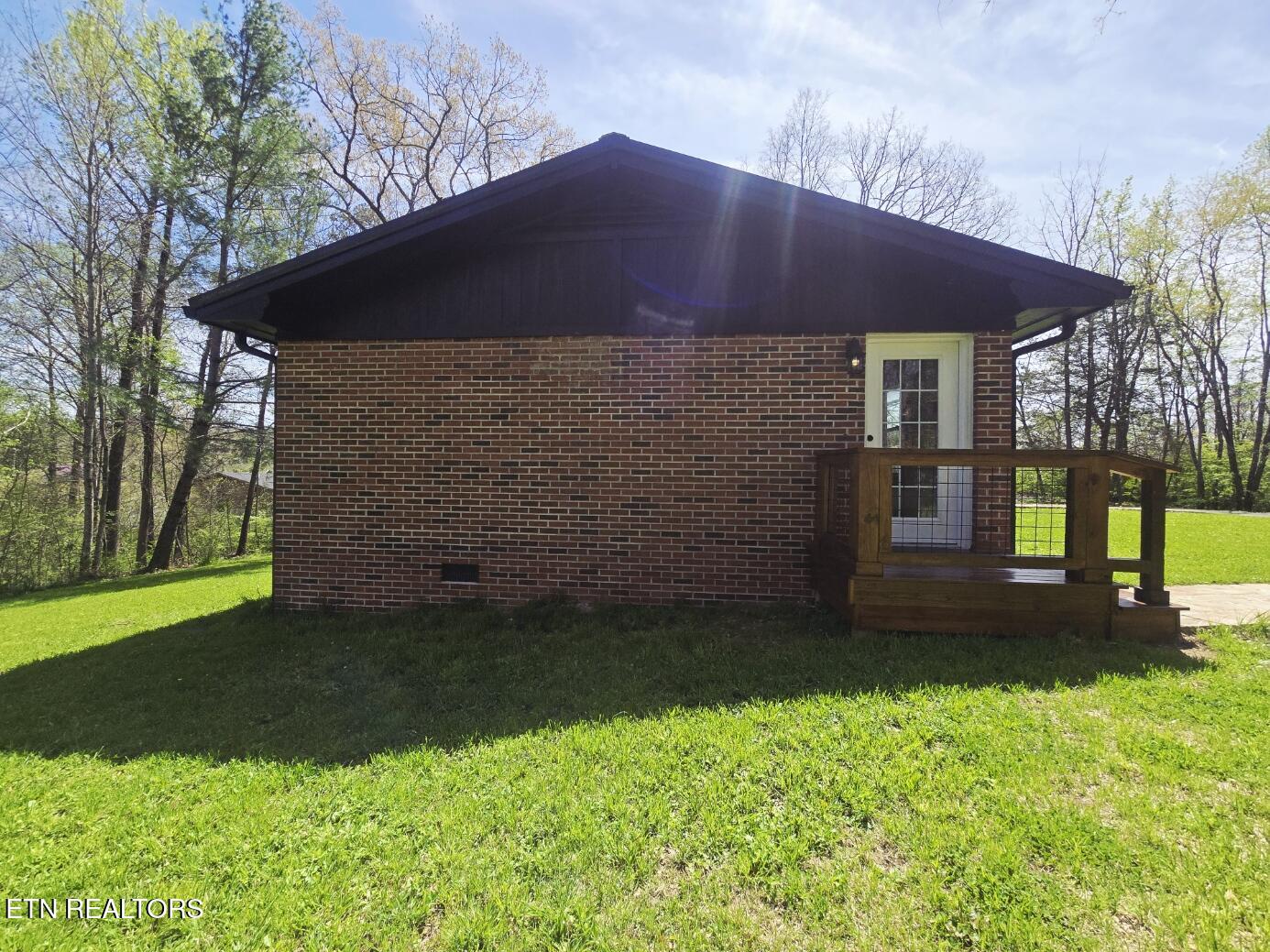 210 Dogwood Avenue Oneida TN 37841