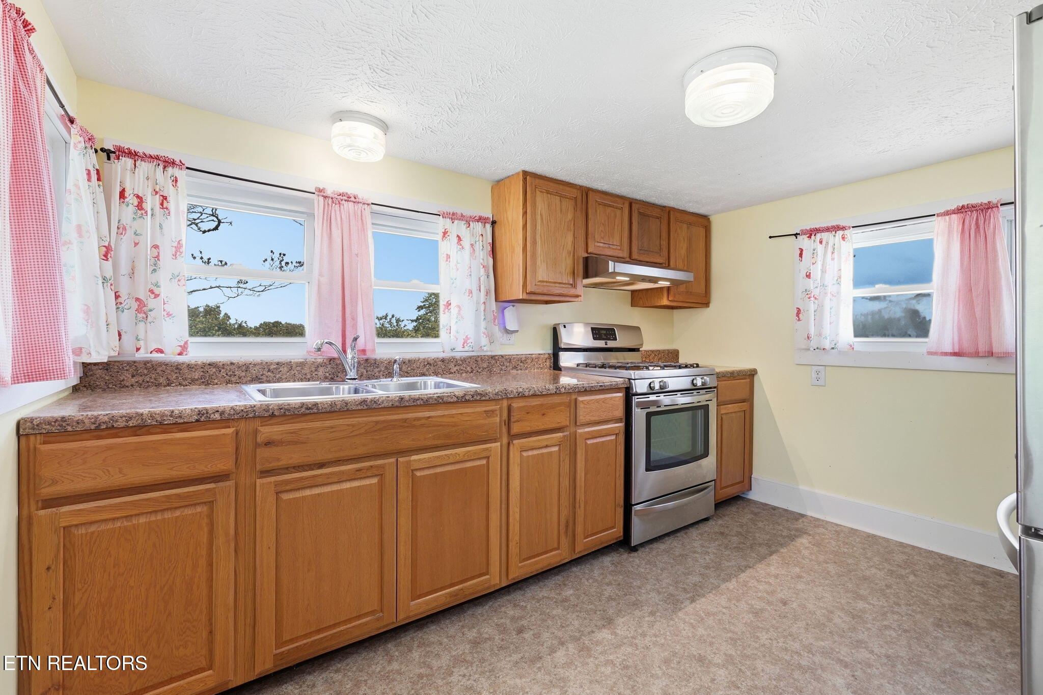 415 Island Ford Road Jacksboro TN 37757