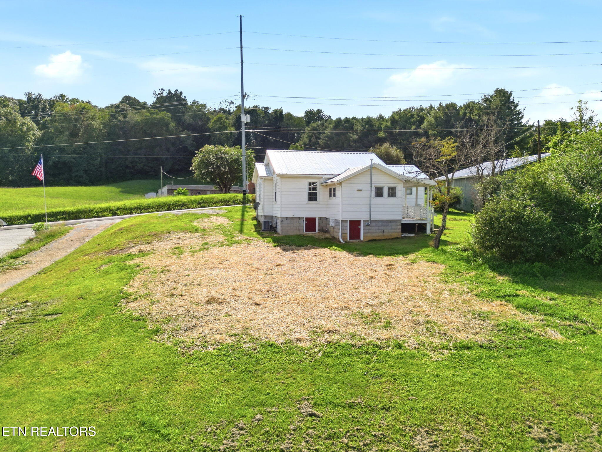 415 Island Ford Road Jacksboro TN 37757
