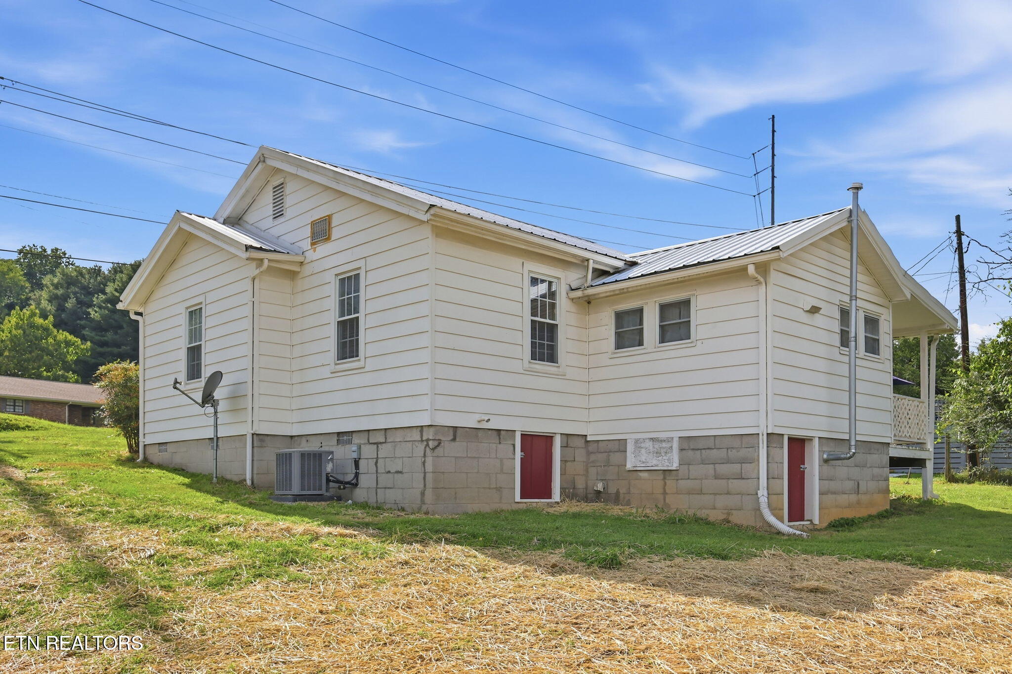 415 Island Ford Road Jacksboro TN 37757