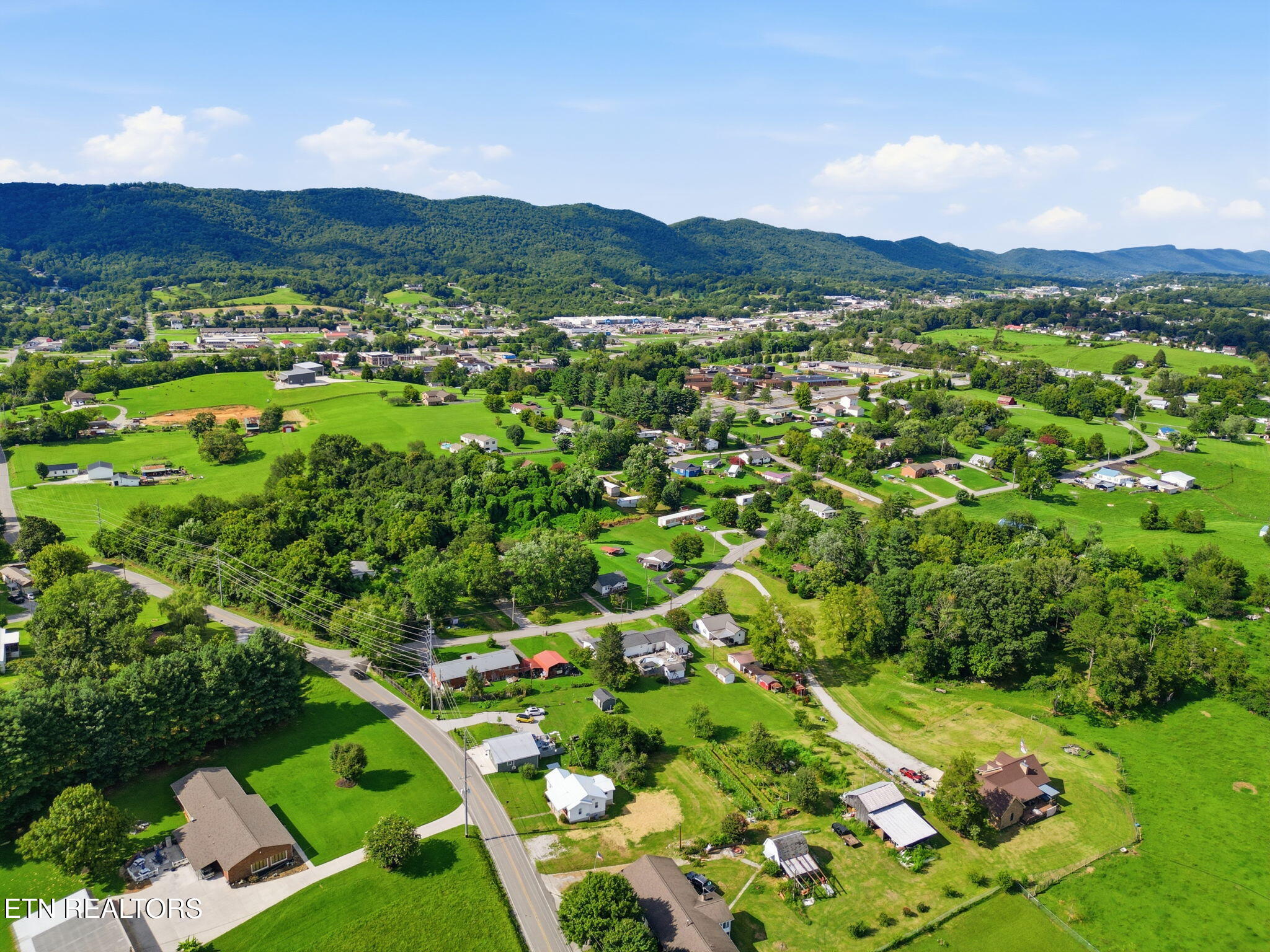 415 Island Ford Road Jacksboro TN 37757